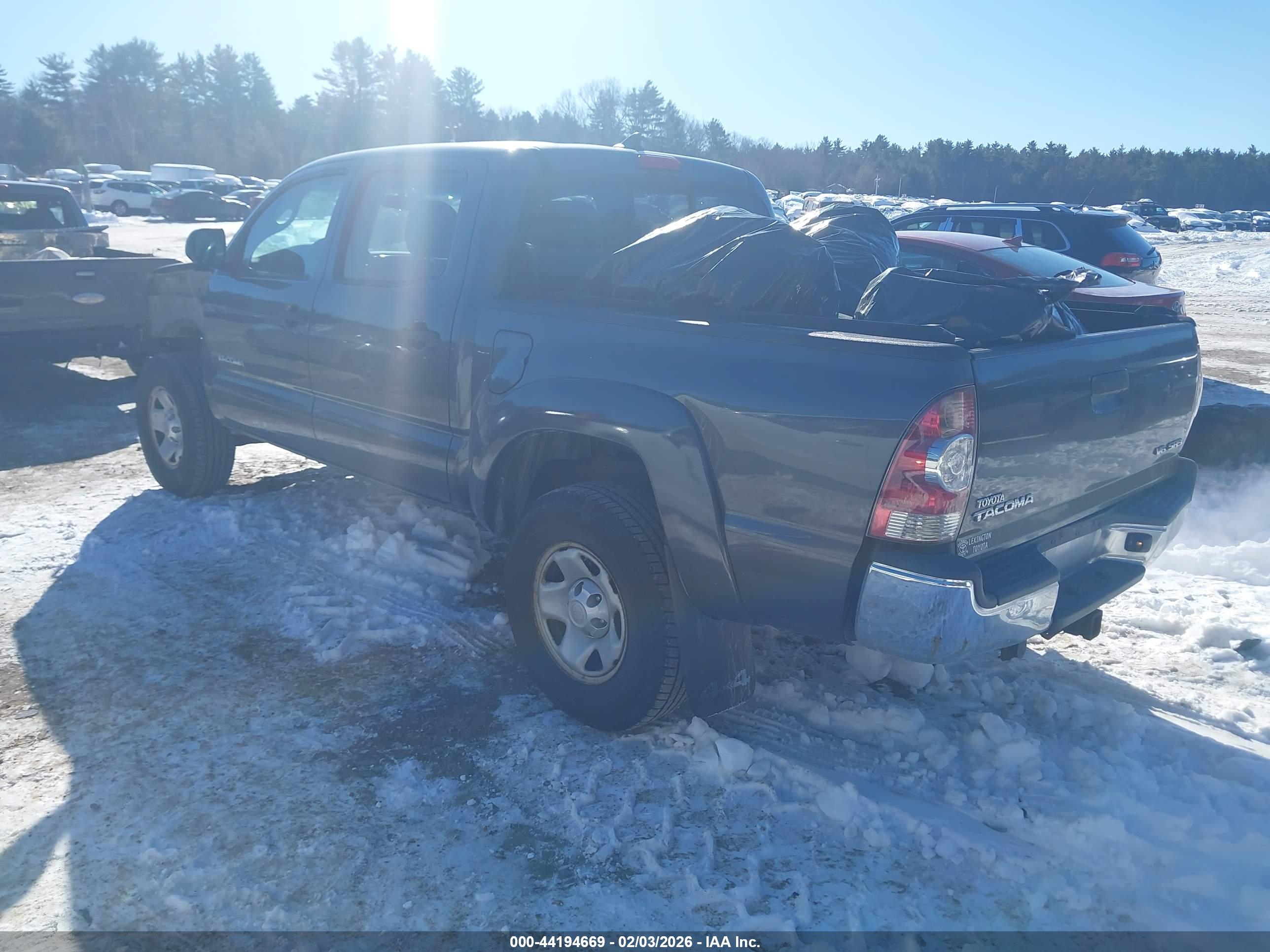 TOYOTA TACOMA image 3