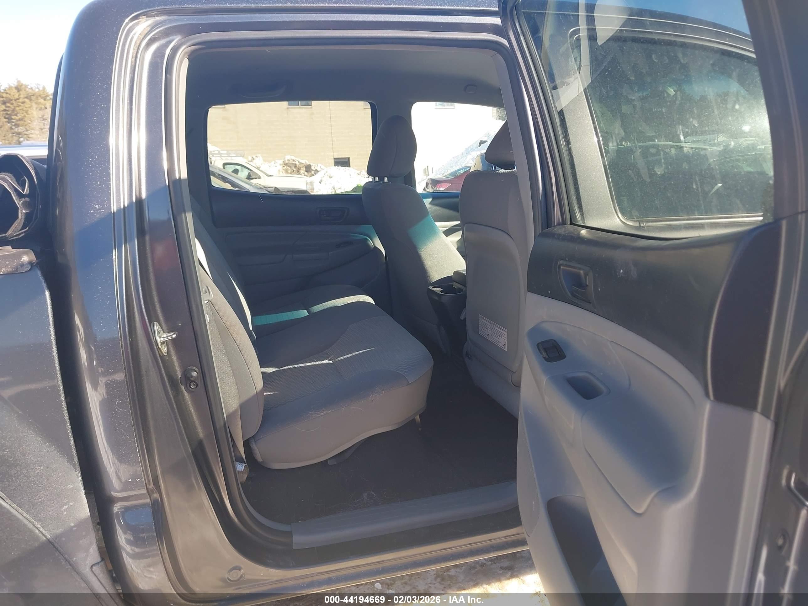 TOYOTA TACOMA image 8