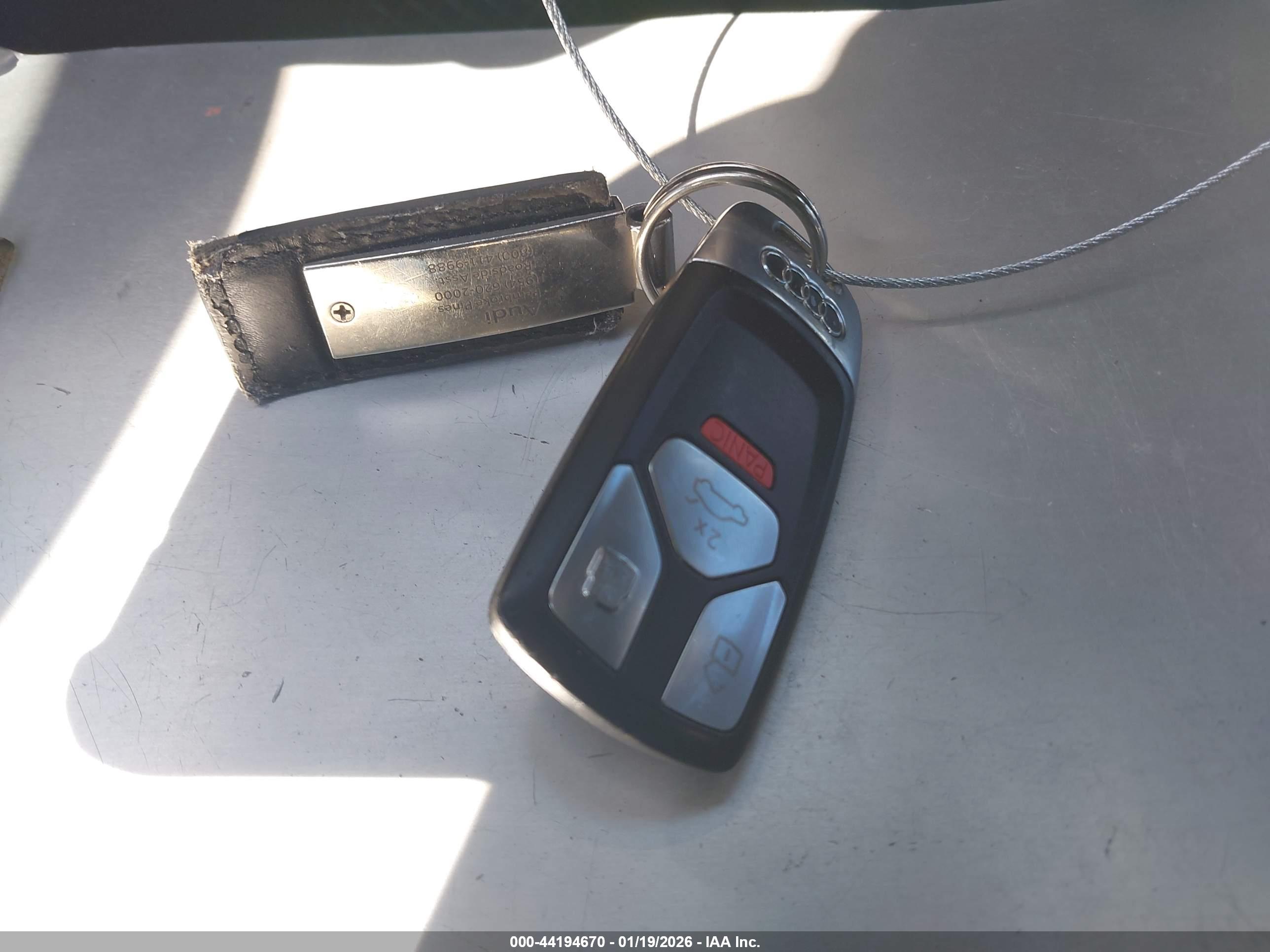 AUDI A4 image 11