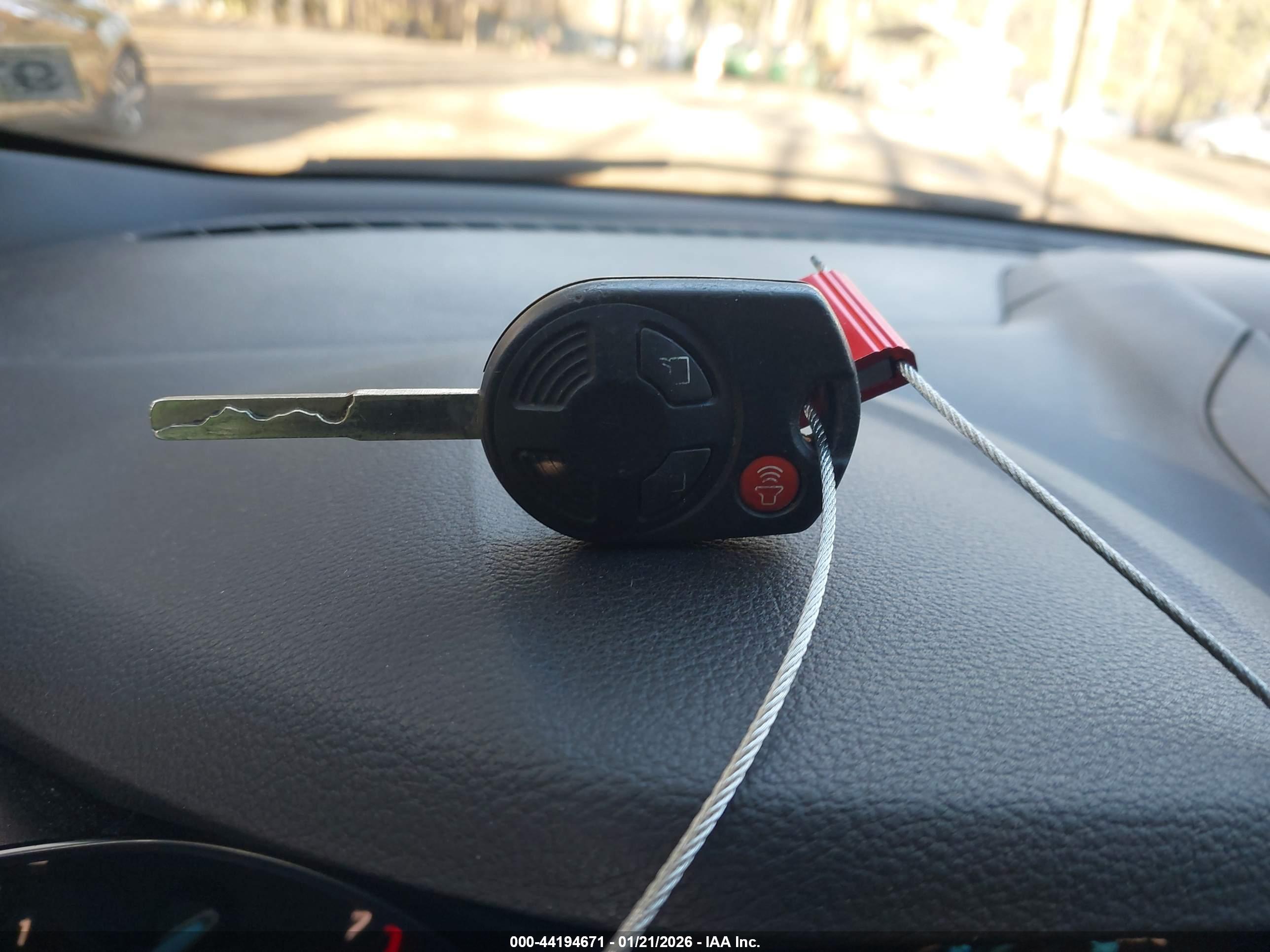 FORD ESCAPE image 11