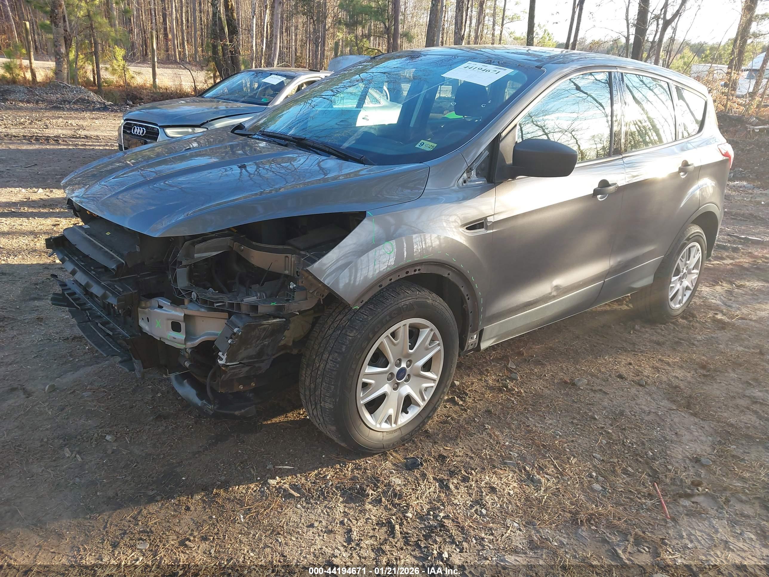FORD ESCAPE image 2