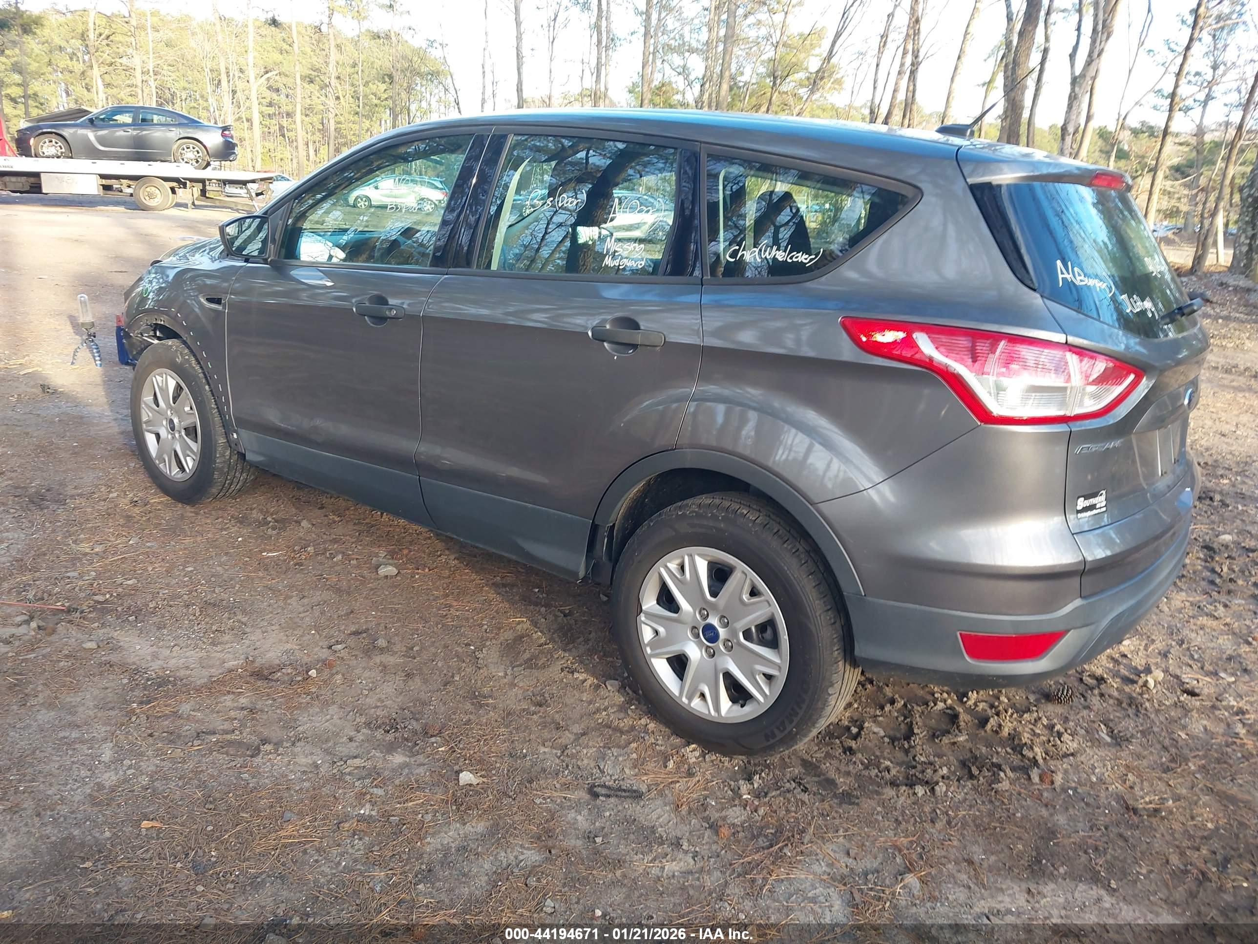 FORD ESCAPE image 3