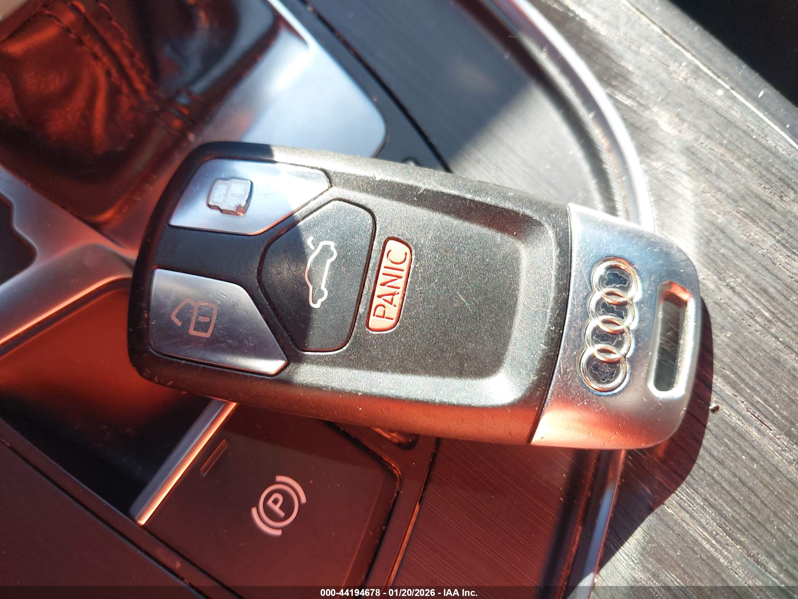 AUDI A4 image 11