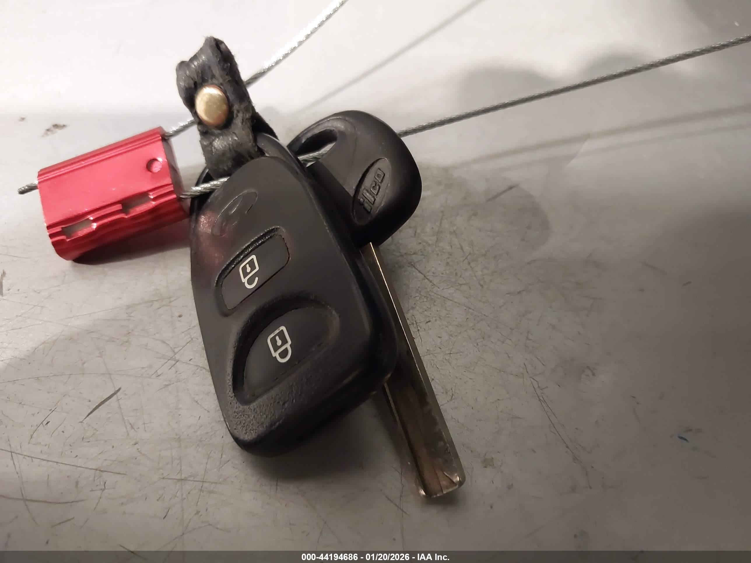 HYUNDAI ACCENT image 11
