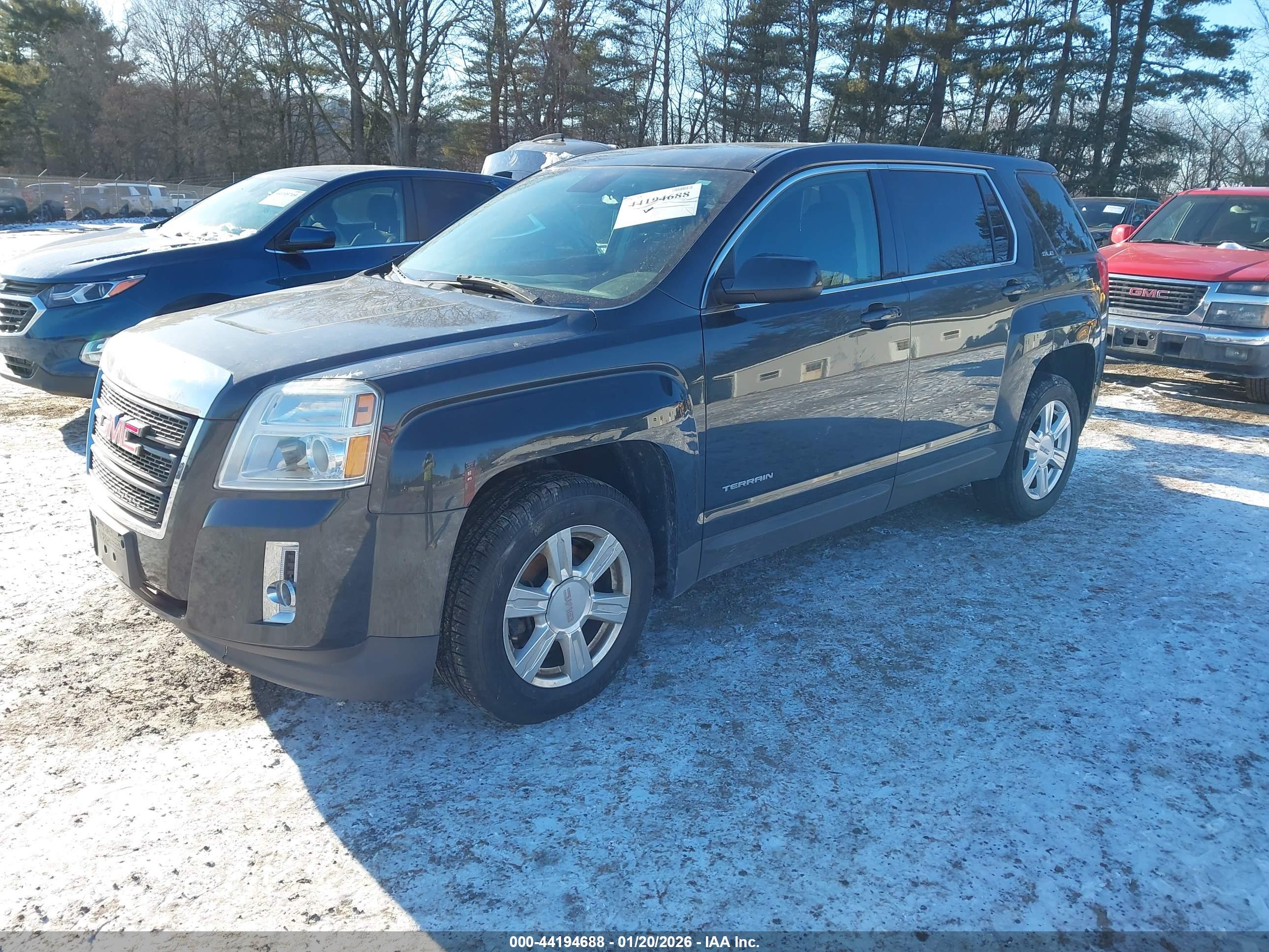 GMC TERRAIN image 2