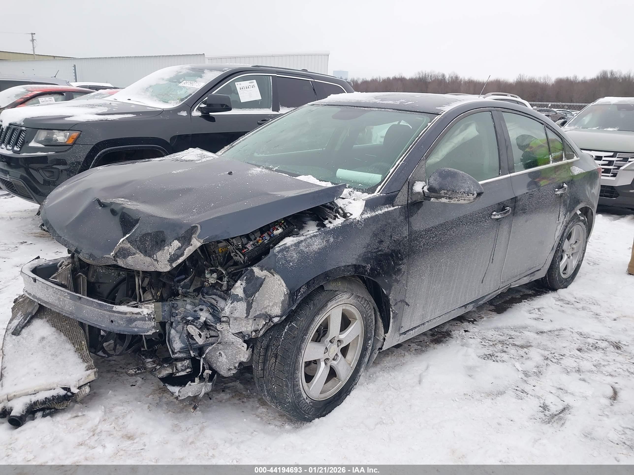 CHEVROLET CRUZE image 2