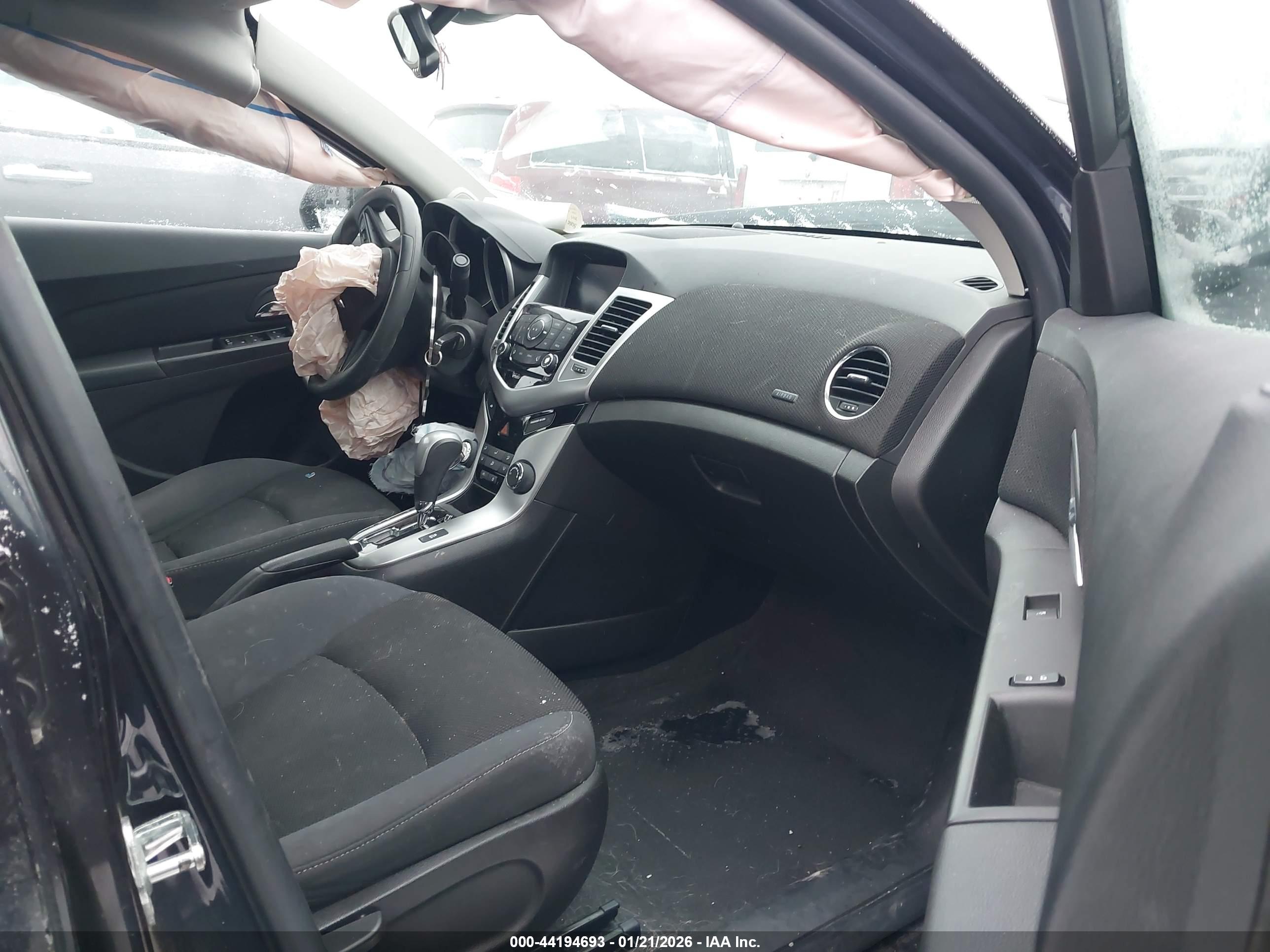 CHEVROLET CRUZE image 5