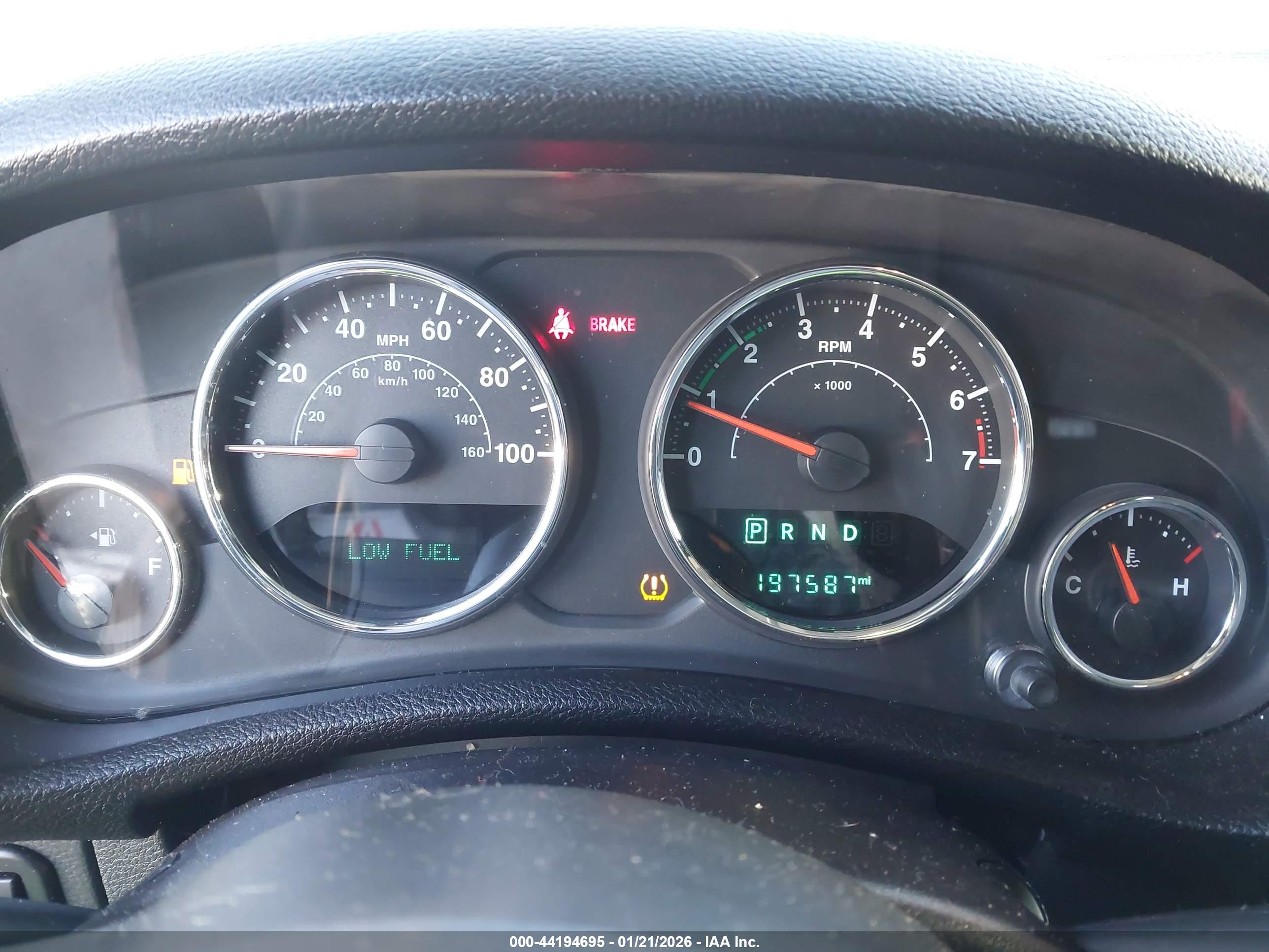 JEEP WRANGLER image 7