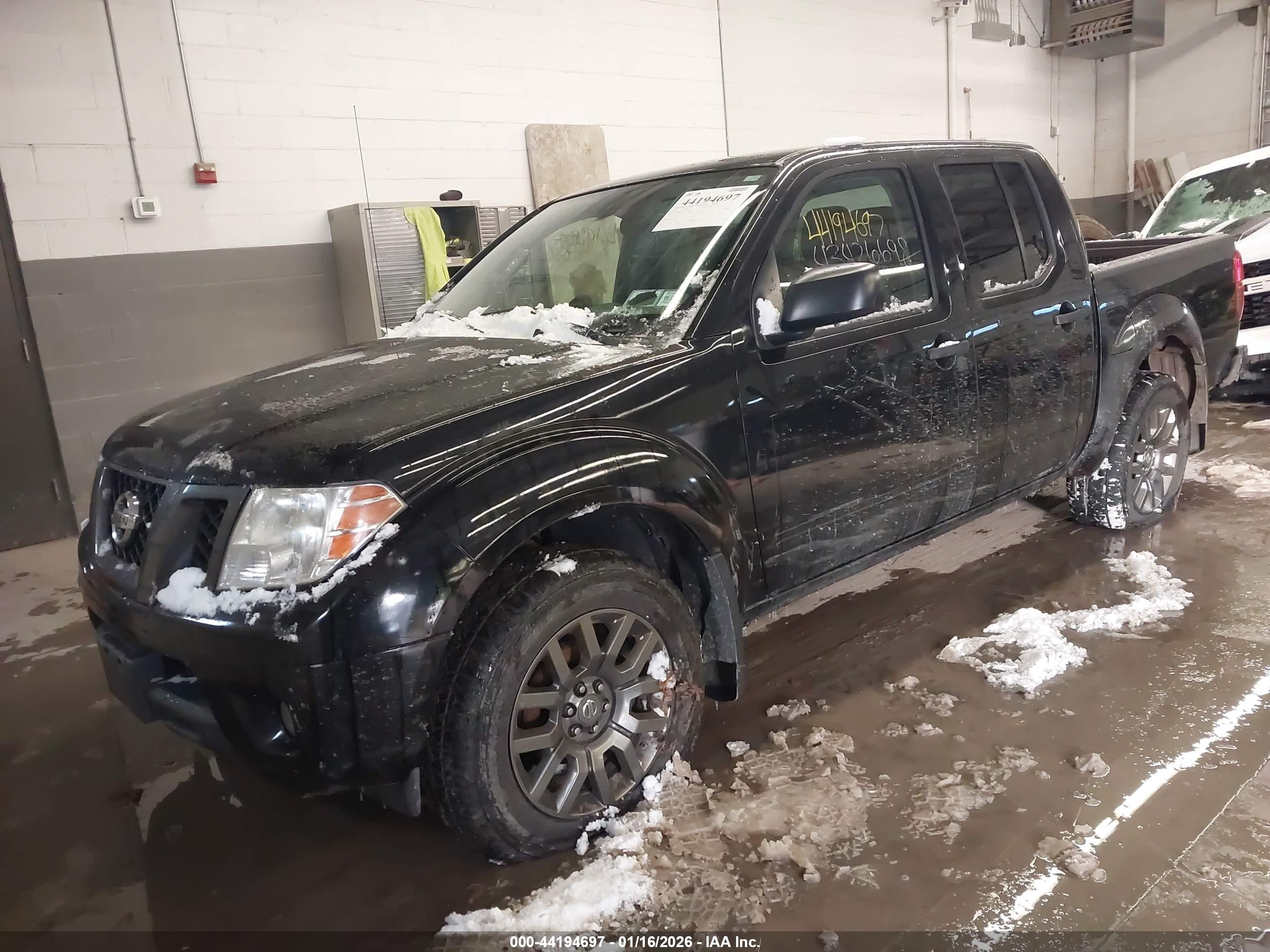 NISSAN FRONTIER image 2