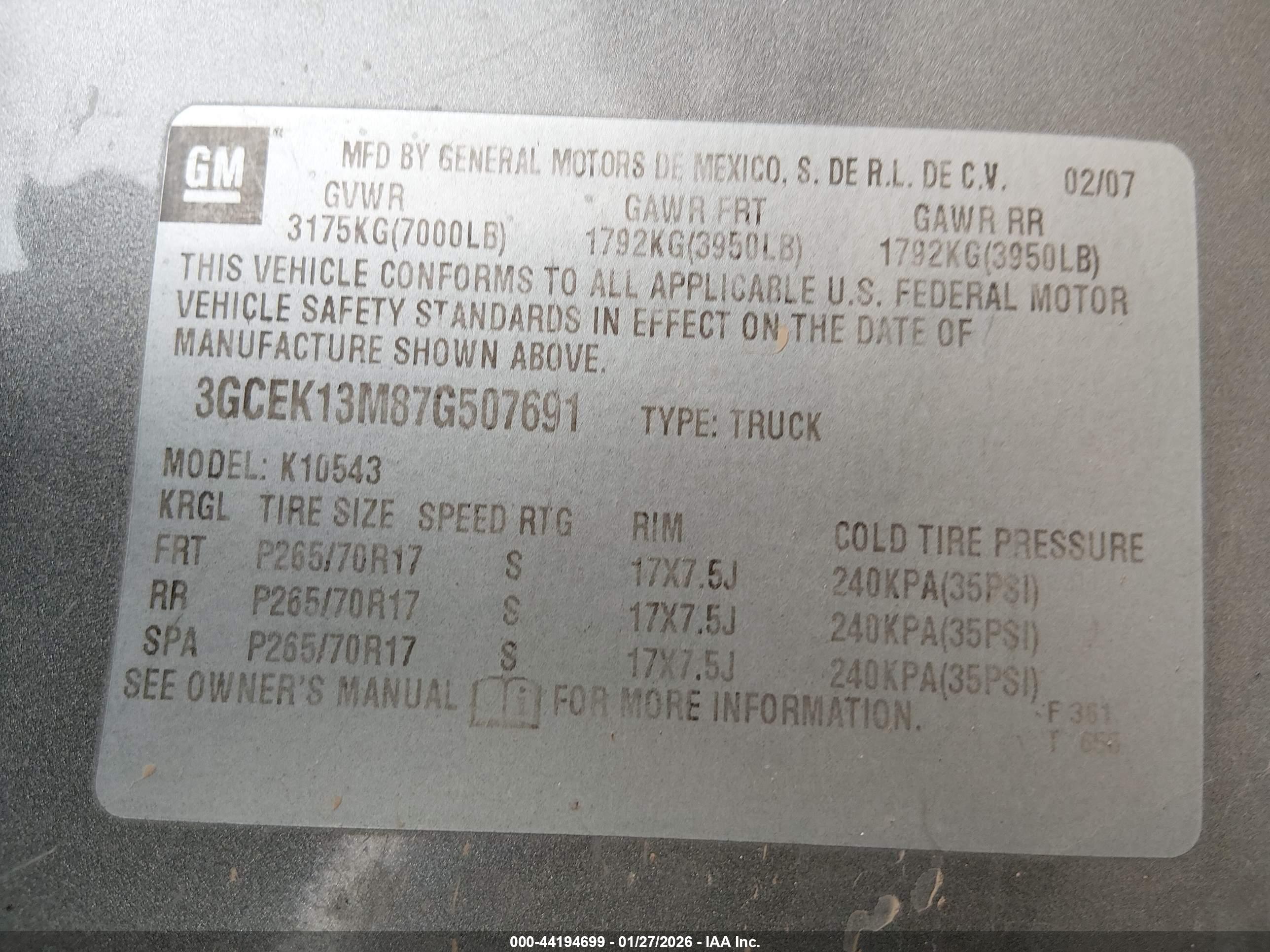 CHEVROLET SILVERADO image 9