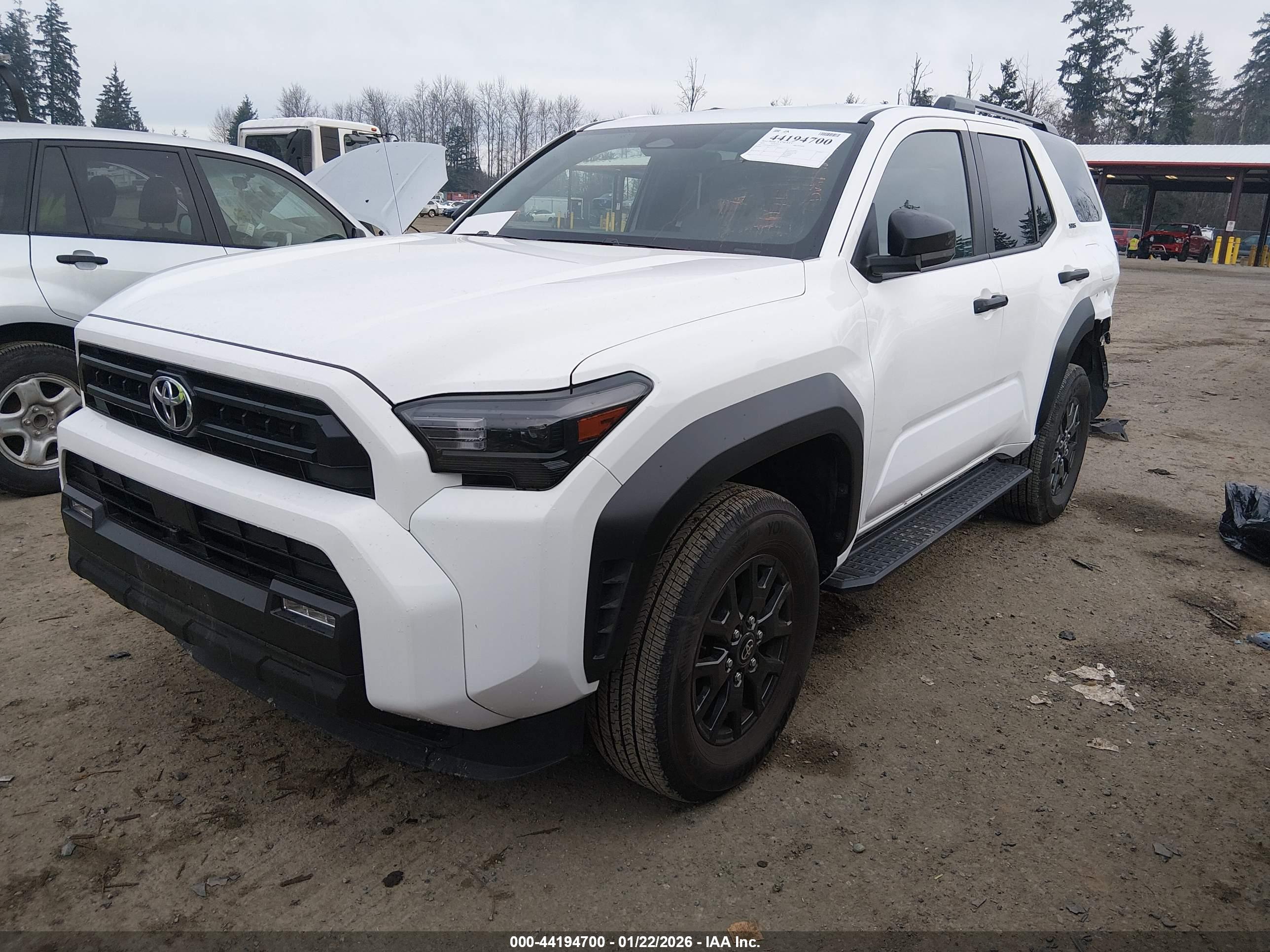 TOYOTA 4RUNNER image 2