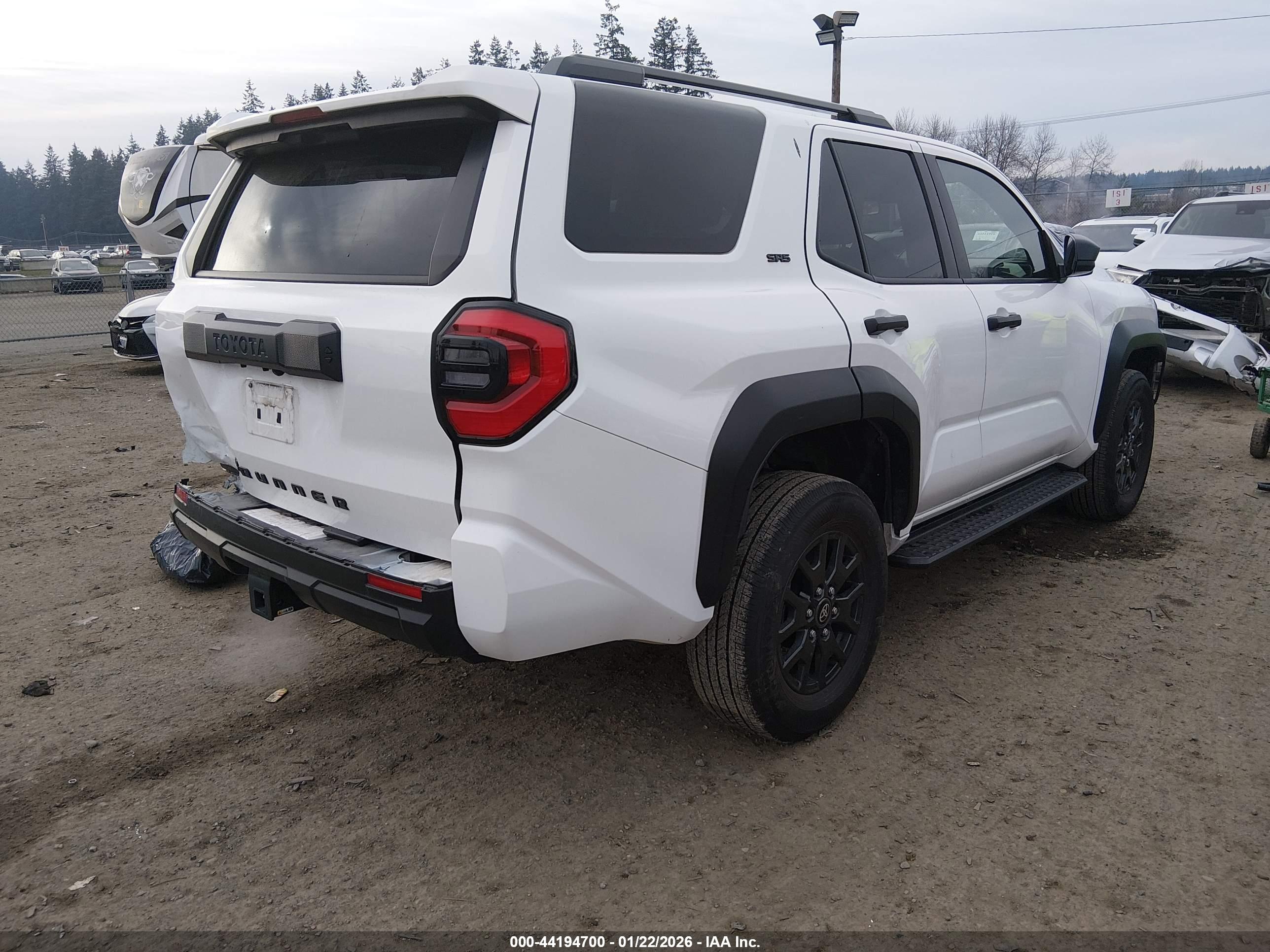 TOYOTA 4RUNNER image 4