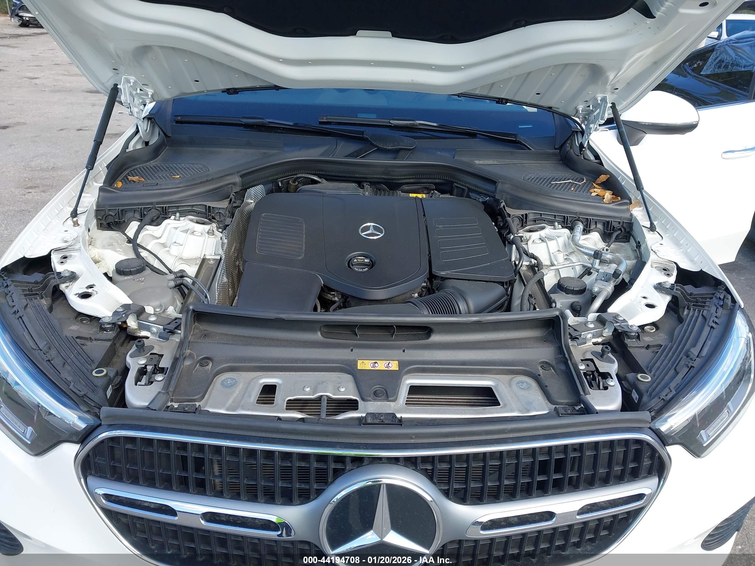 MERCEDES-BENZ GLC image 10