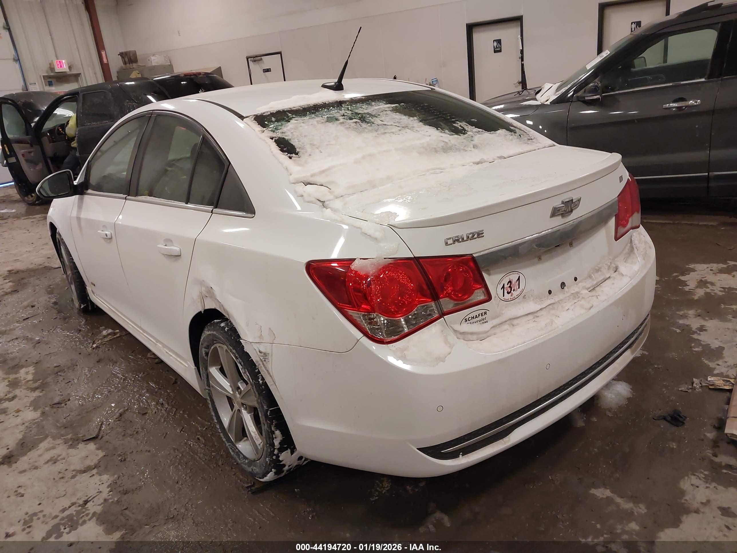 CHEVROLET CRUZE image 3