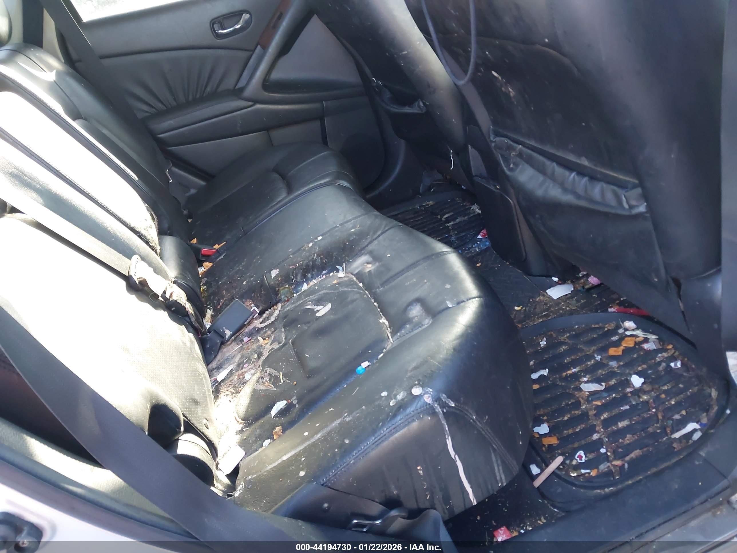 NISSAN MURANO image 8