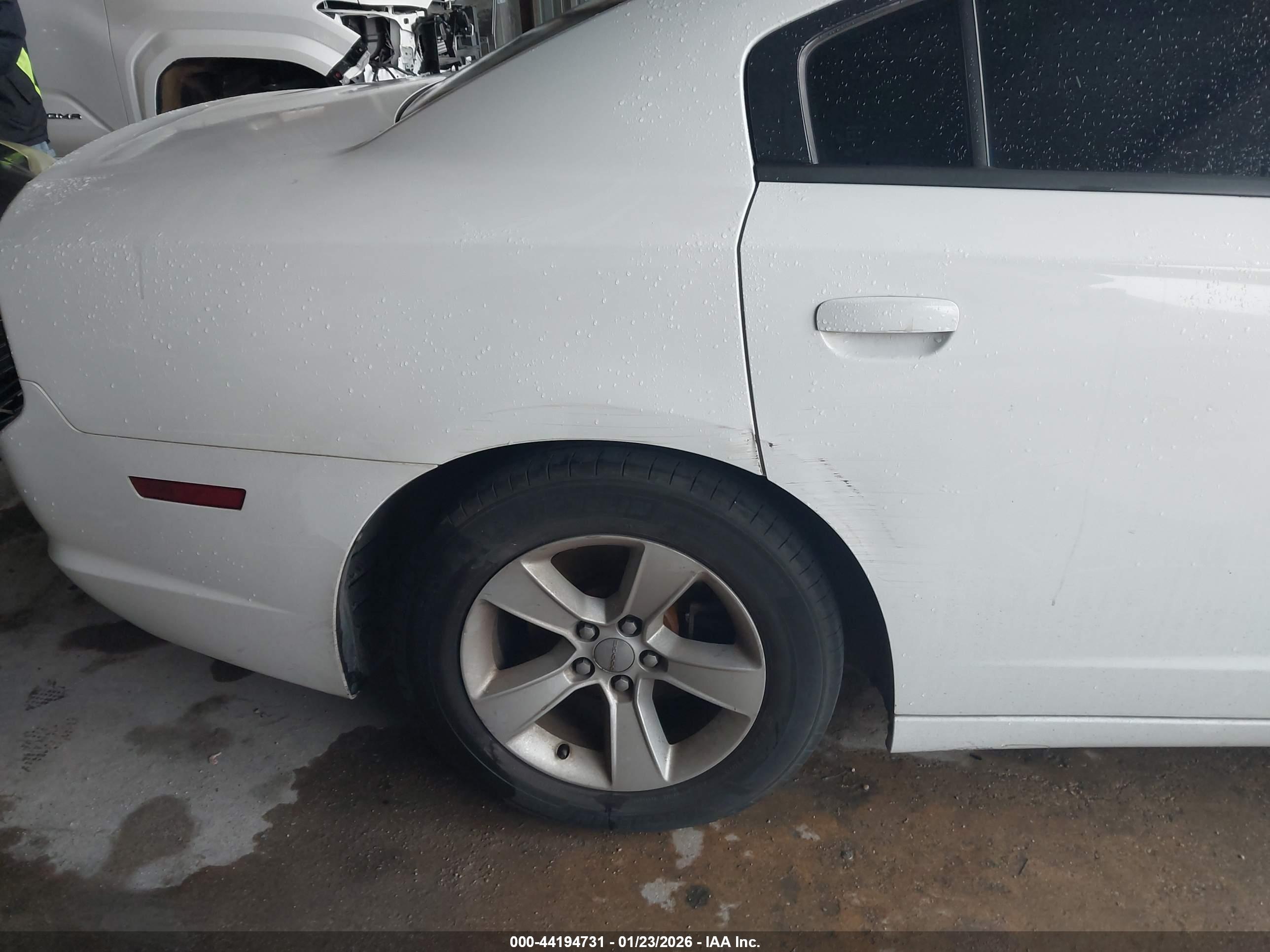 DODGE CHARGER image 6