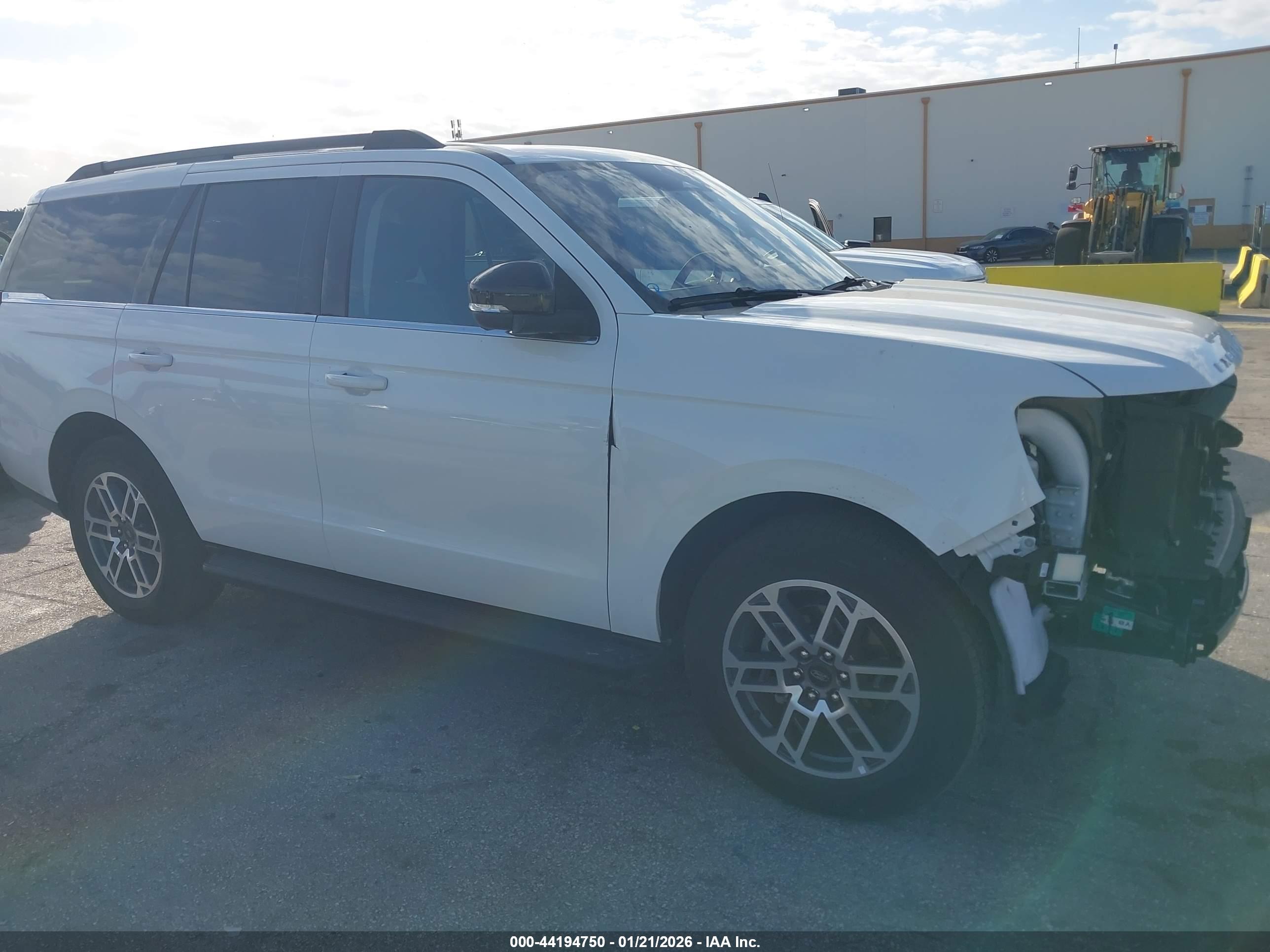 FORD EXPEDITION image 6