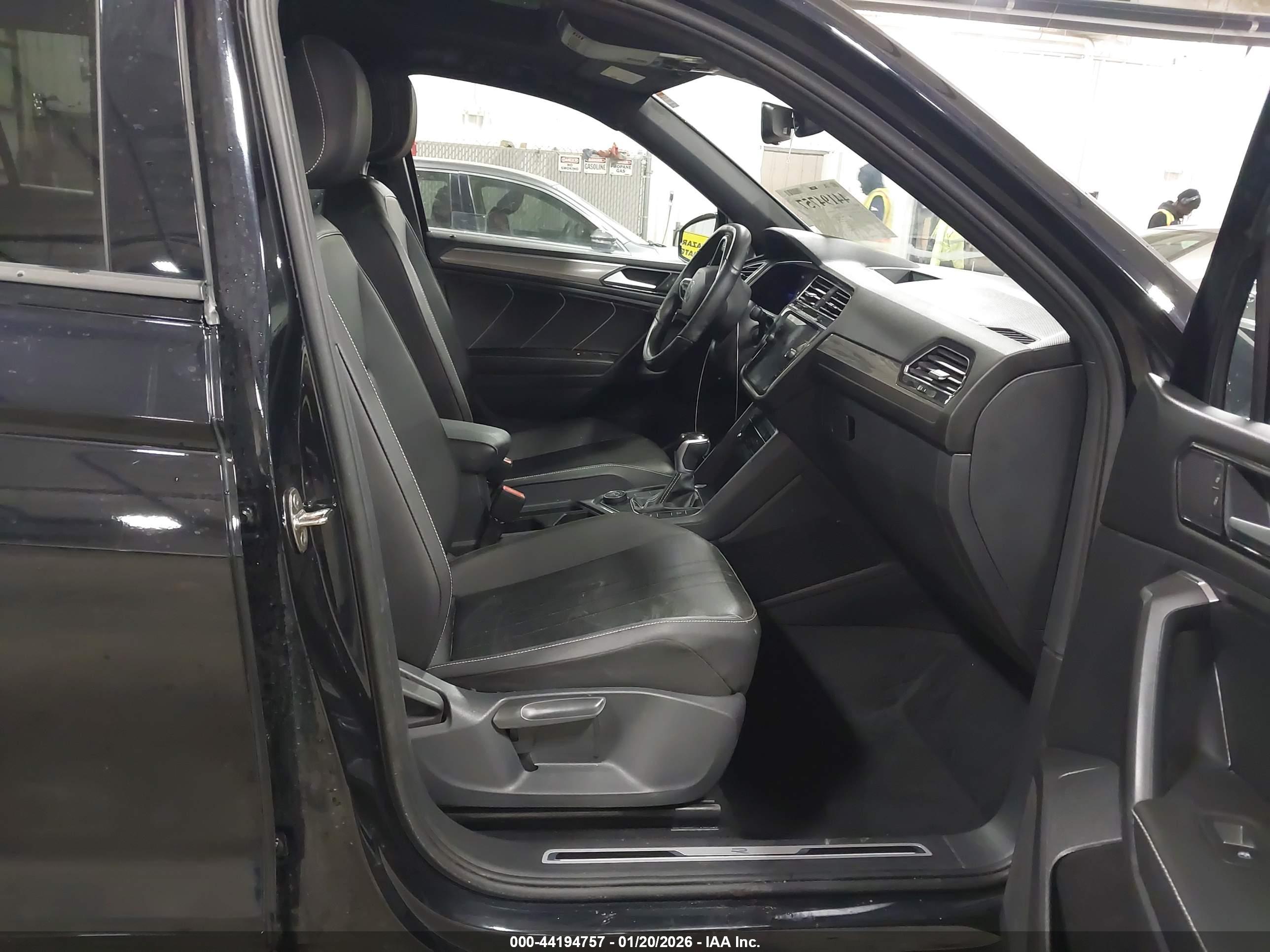 VOLKSWAGEN TIGUAN image 5