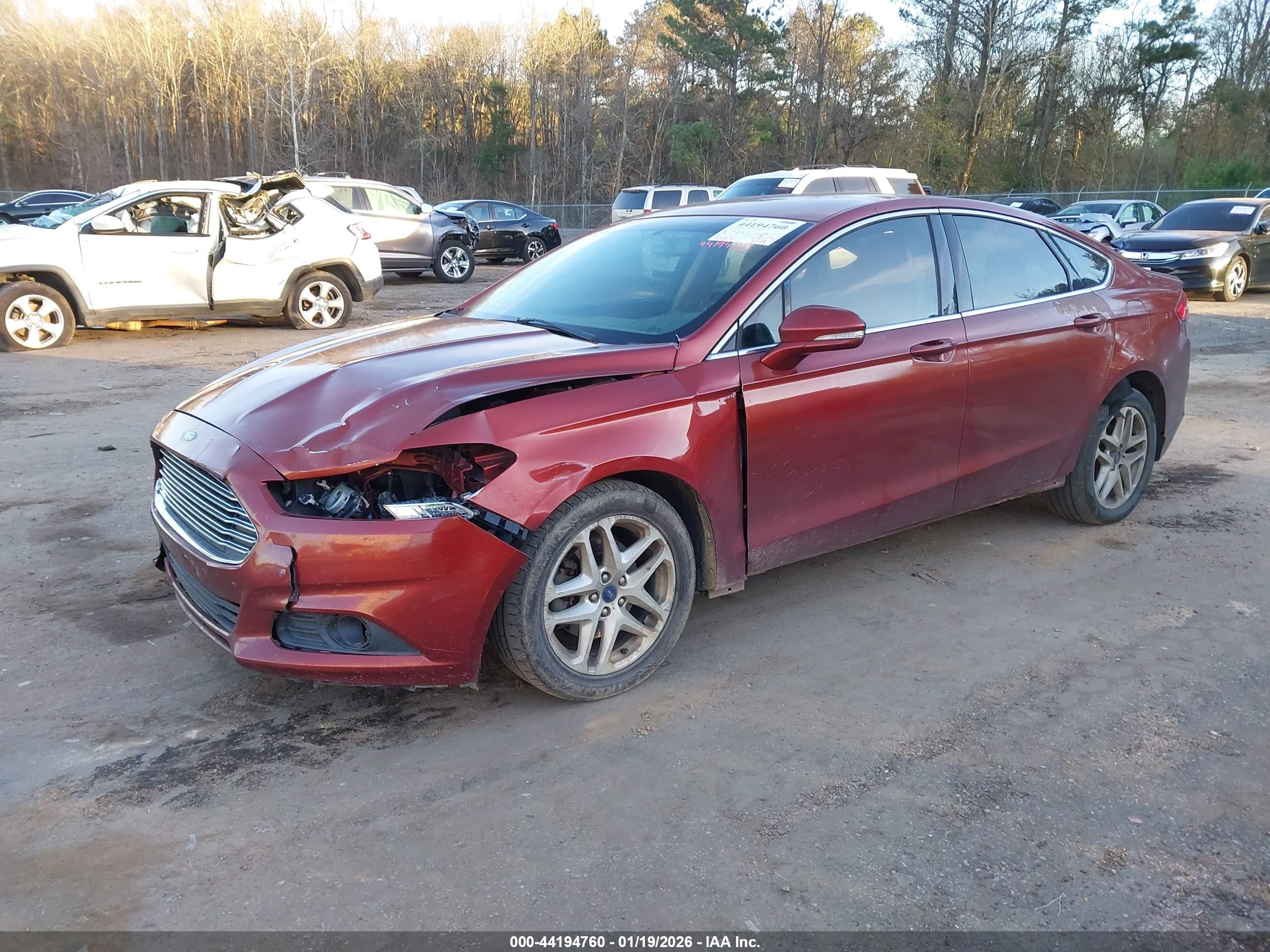 FORD FUSION image 2