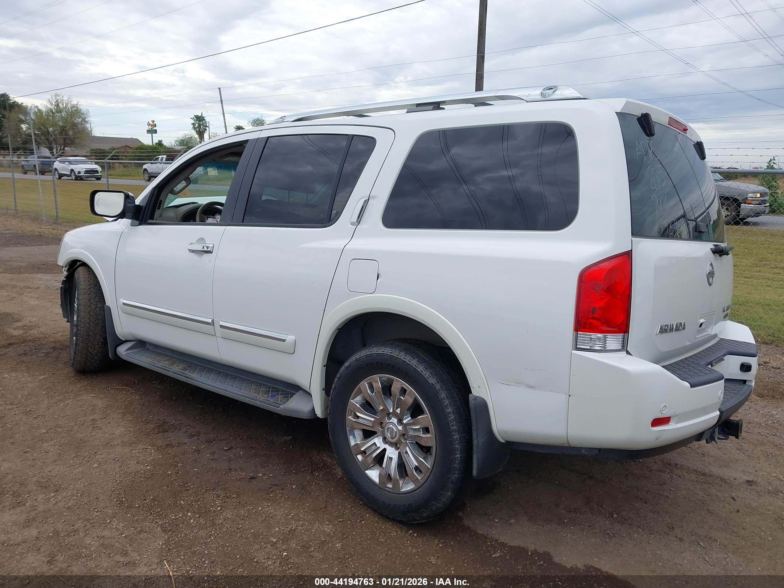 NISSAN ARMADA image 3