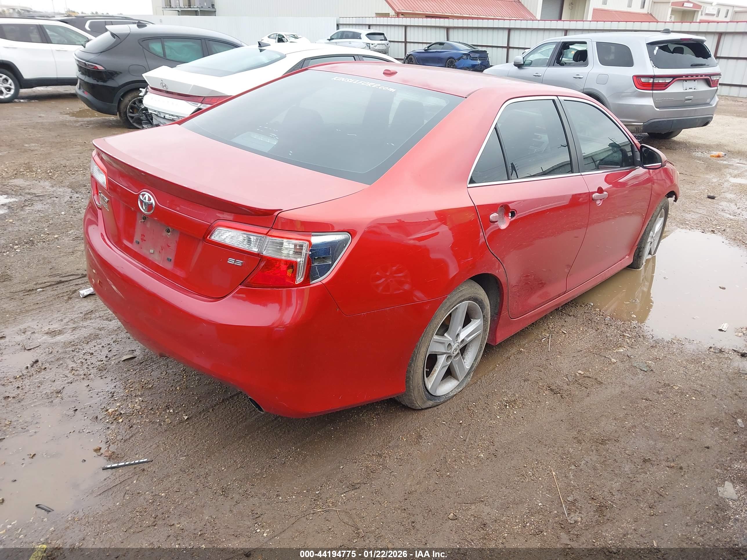 TOYOTA CAMRY image 4