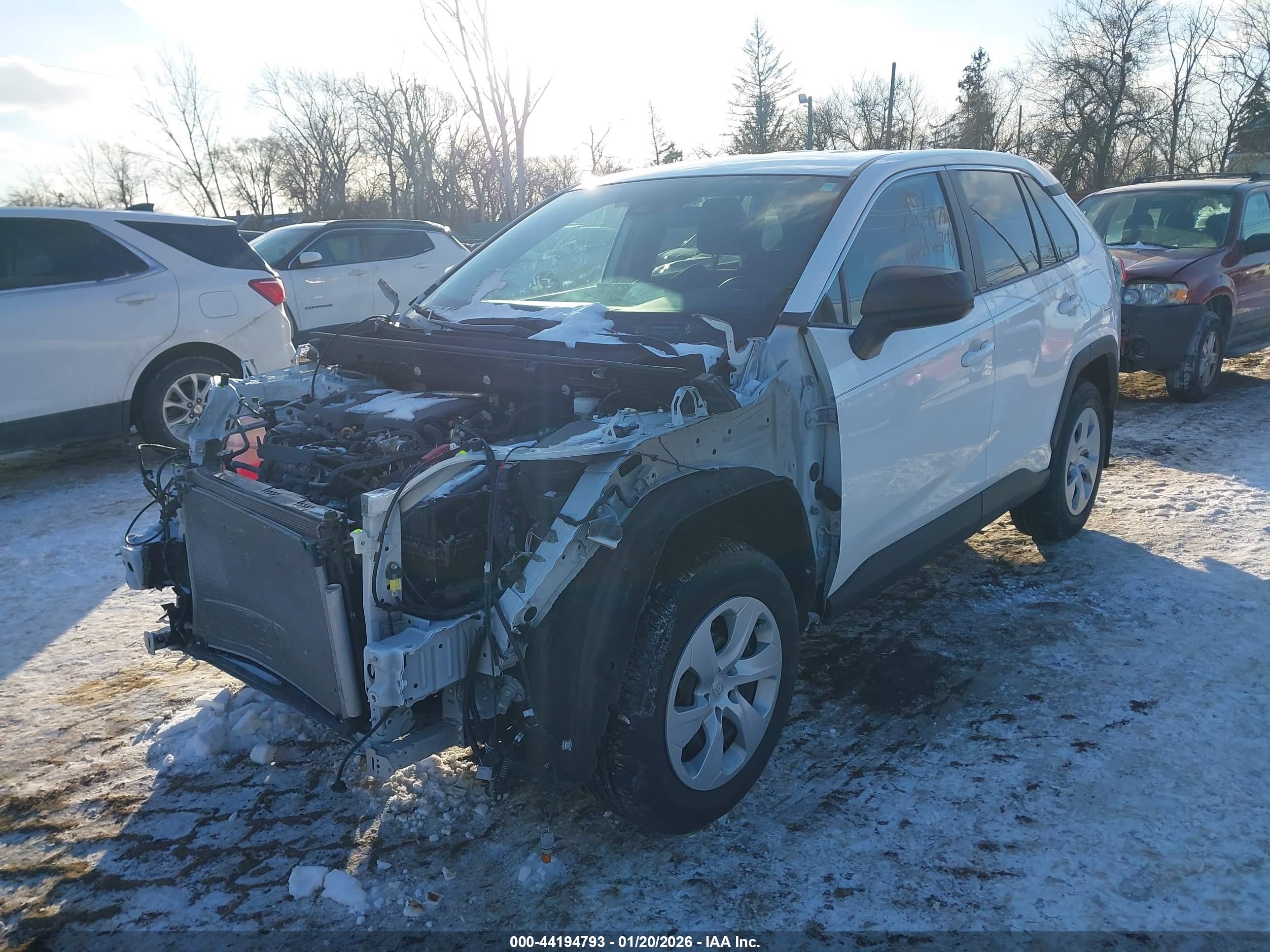TOYOTA RAV4 image 2