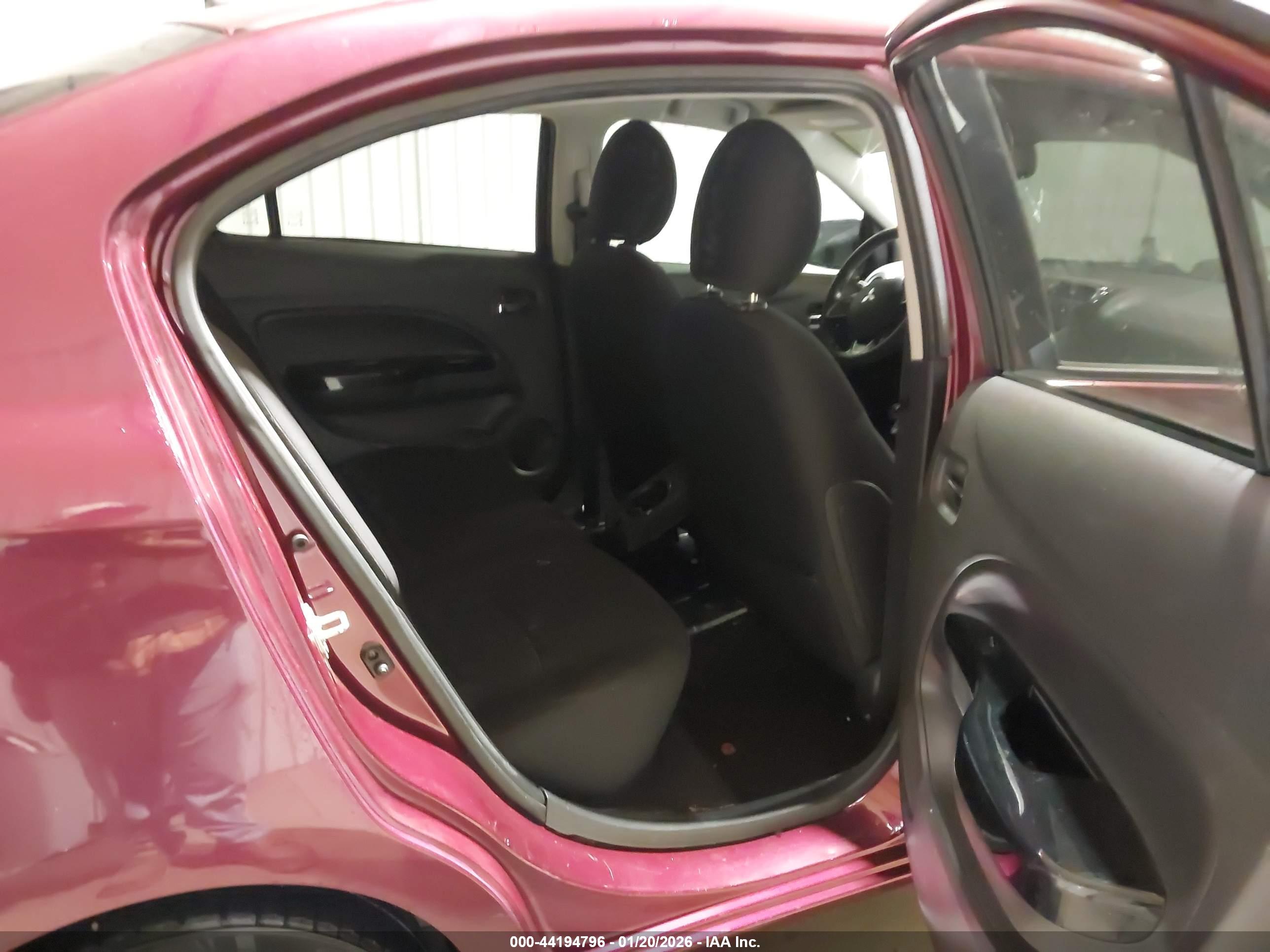 MITSUBISHI MIRAGE image 8