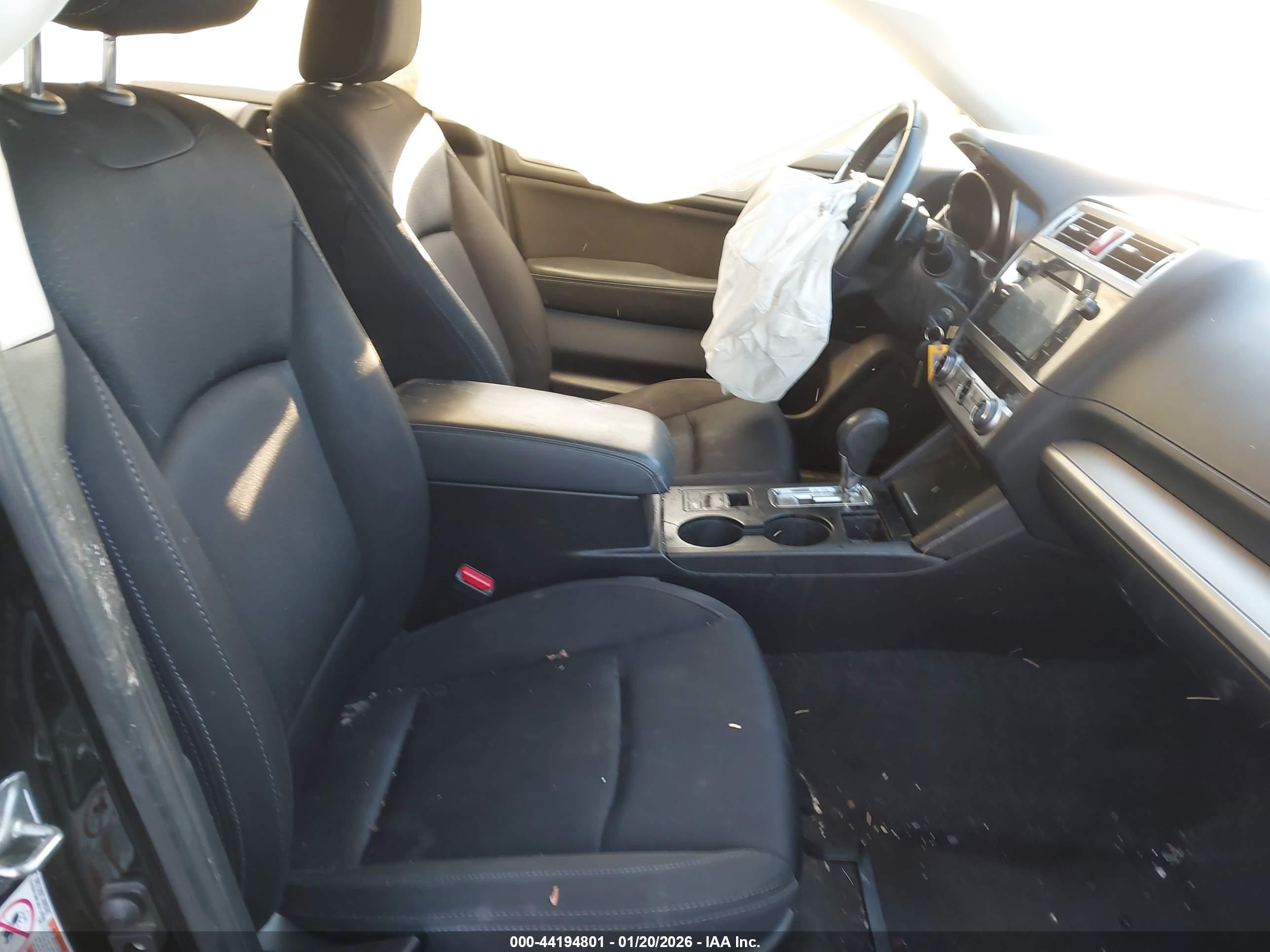 SUBARU LEGACY image 5