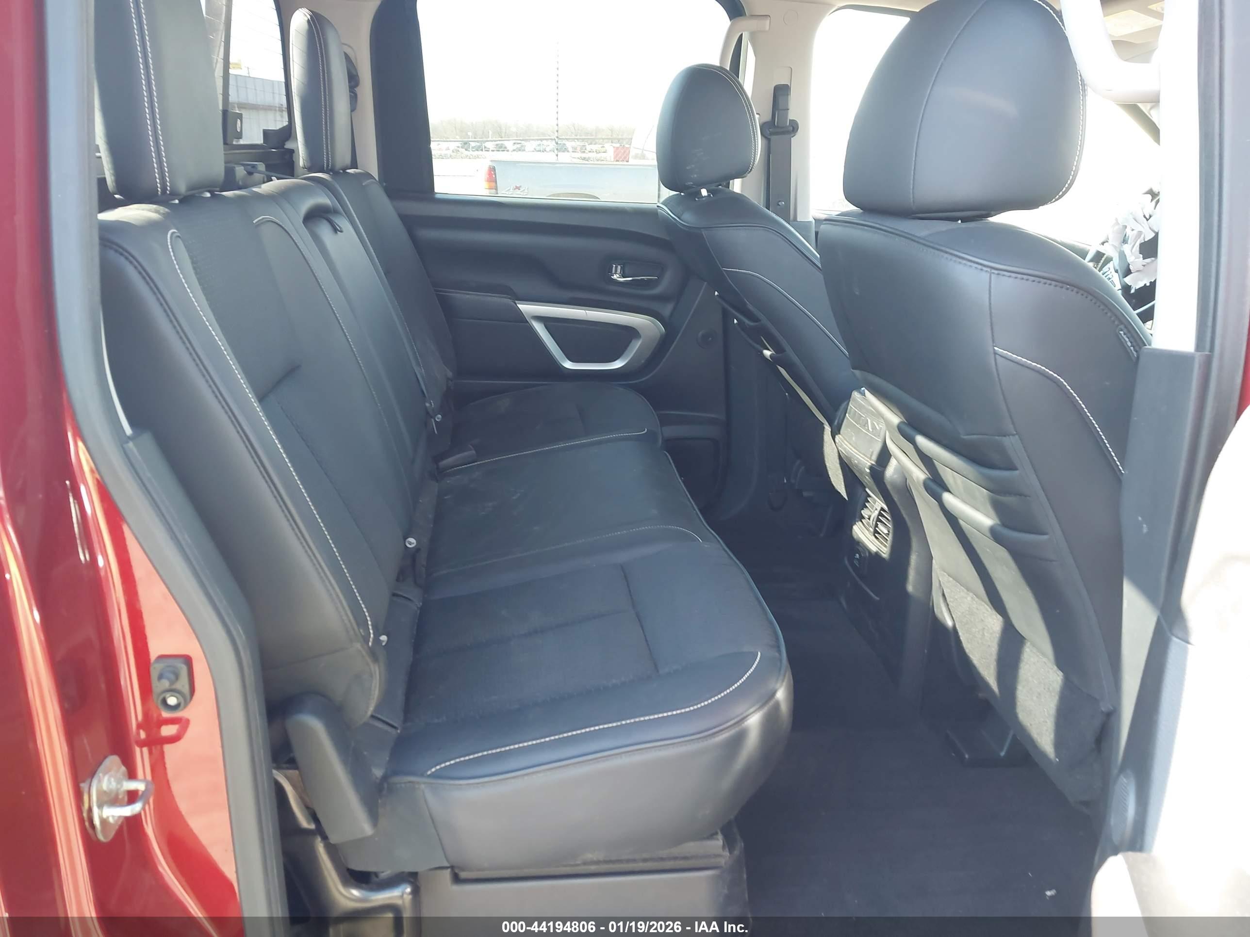 NISSAN TITAN image 8