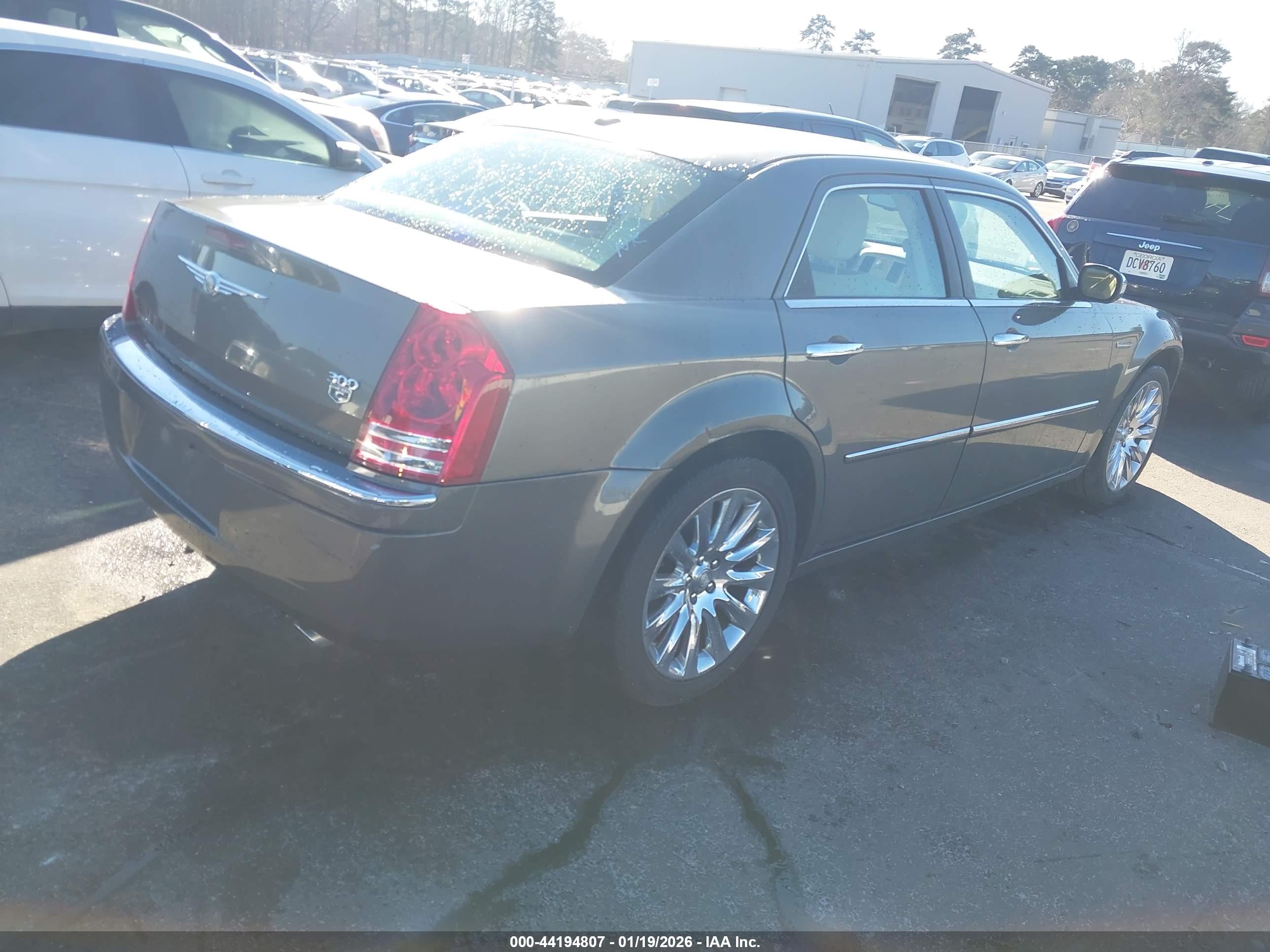CHRYSLER 300C image 4