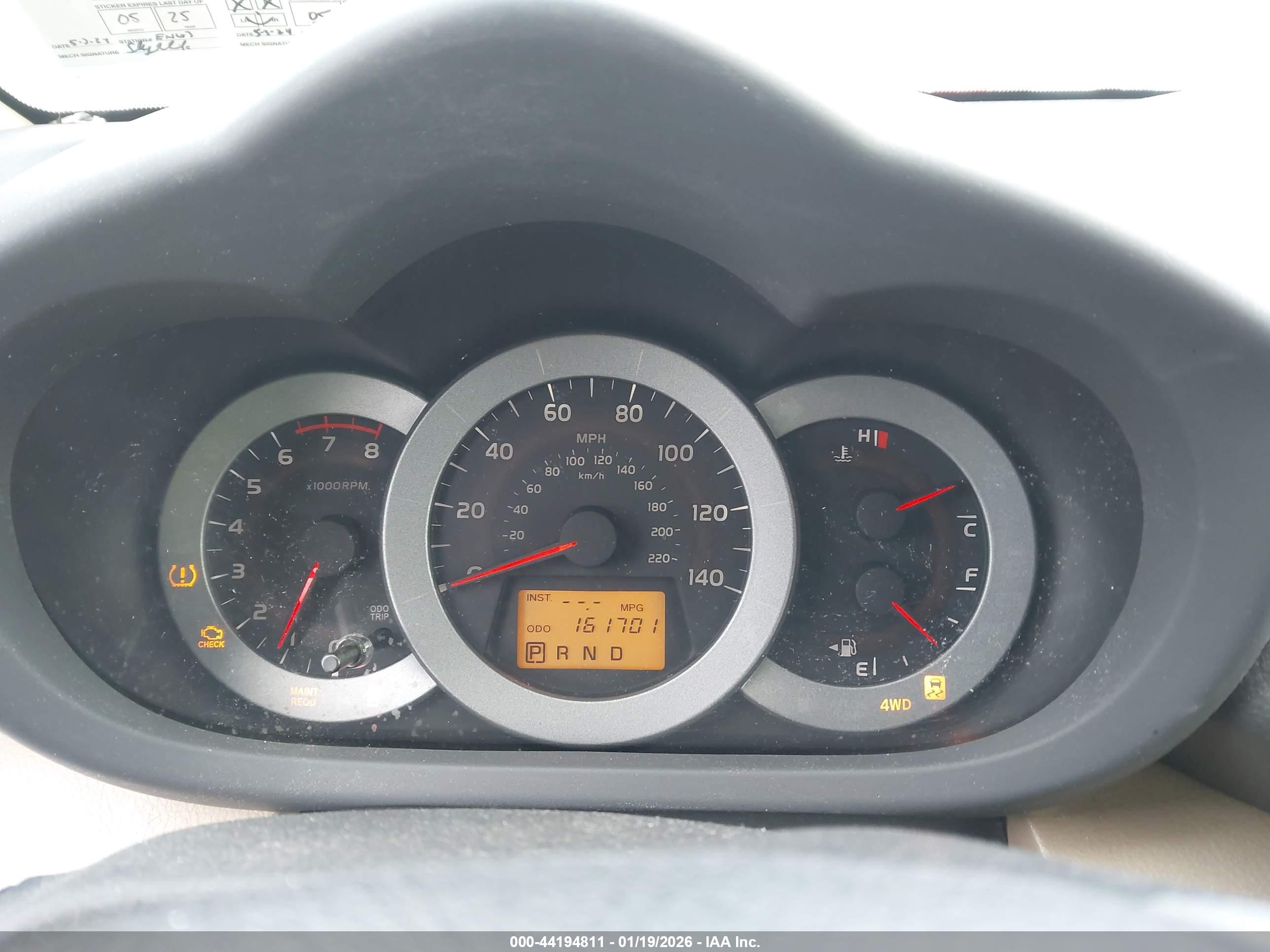 TOYOTA RAV4 image 7