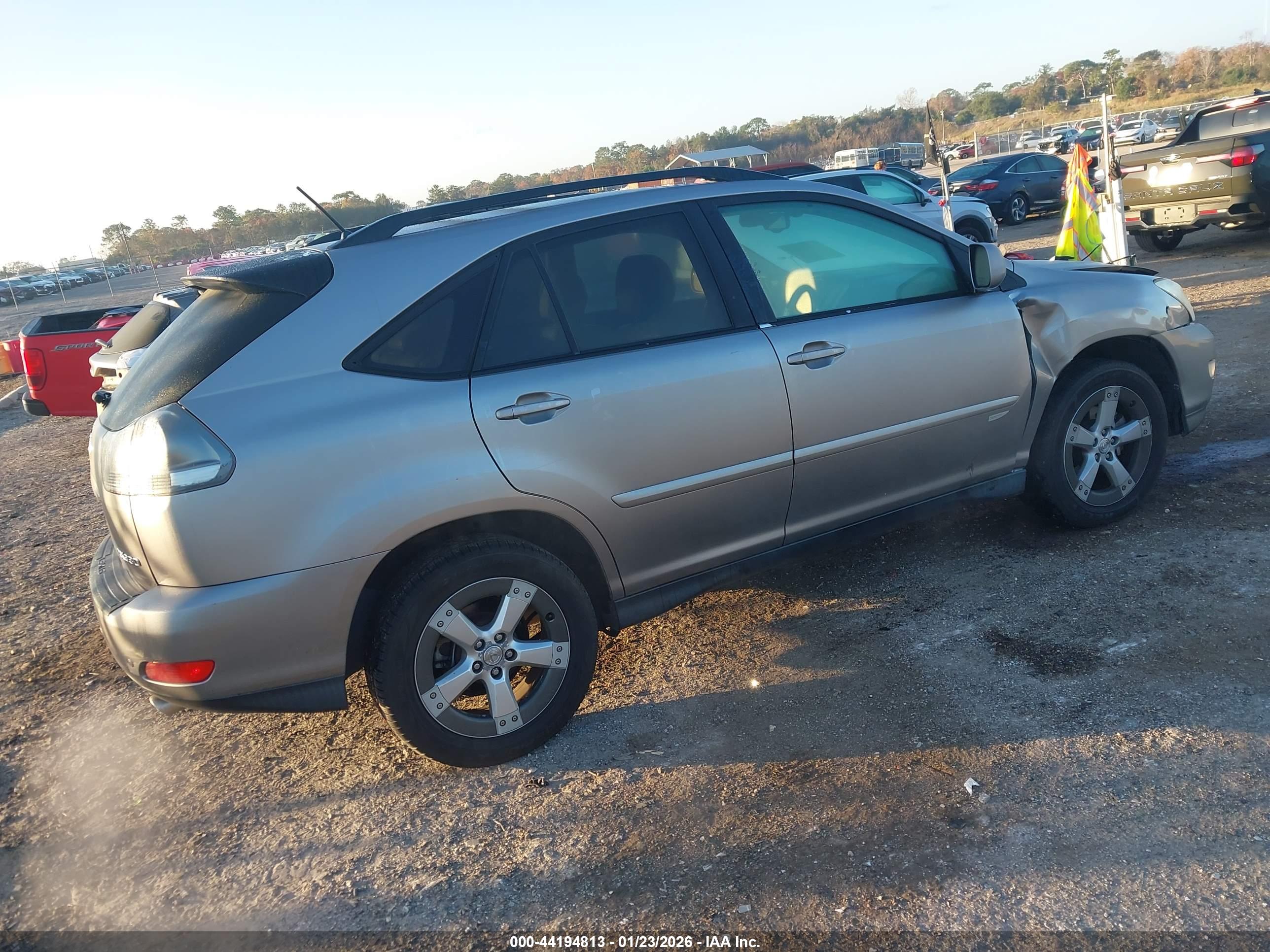 LEXUS RX image 4