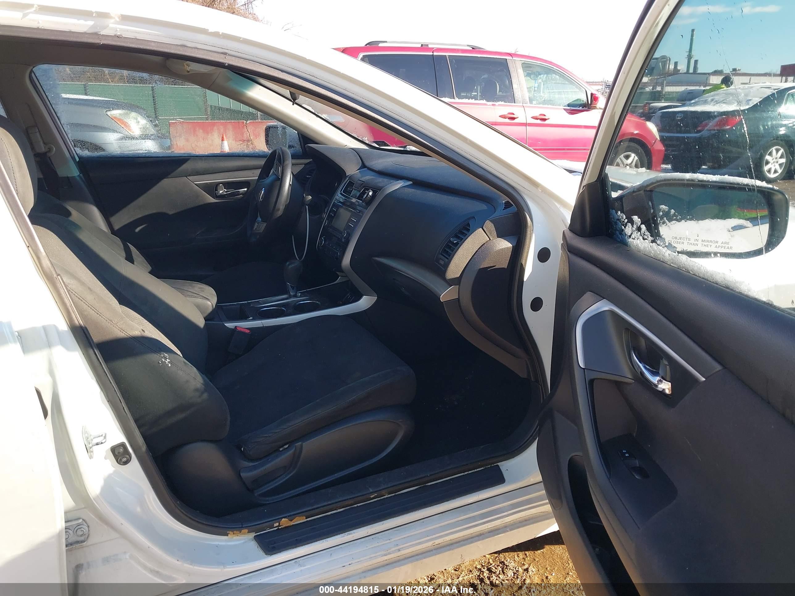 NISSAN ALTIMA image 5