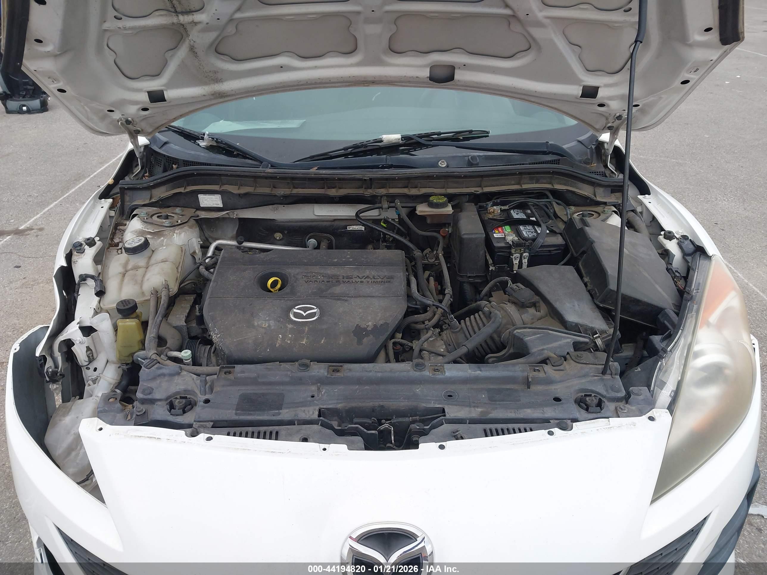 MAZDA MAZDA3 image 10