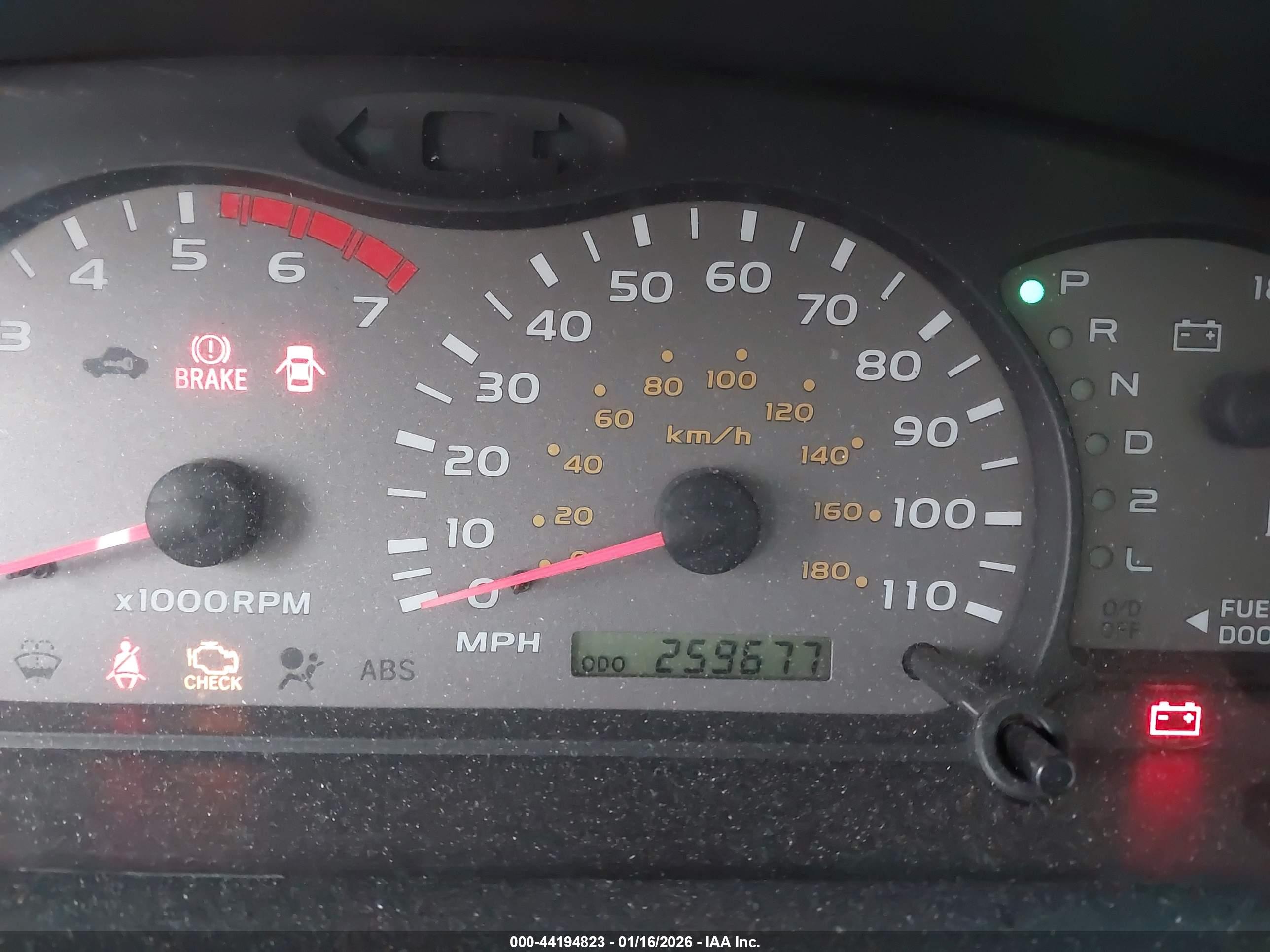TOYOTA SEQUOIA image 7