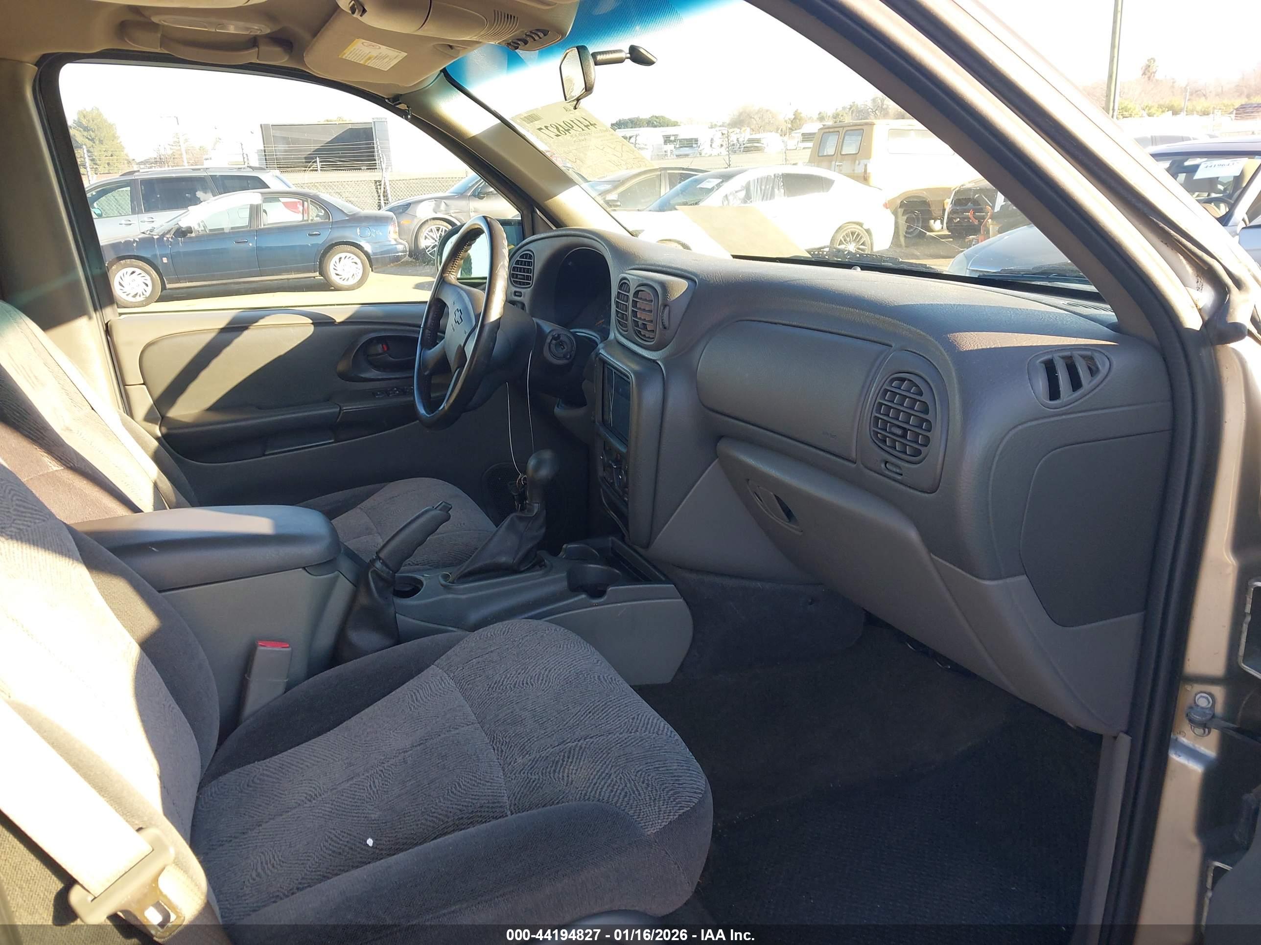 CHEVROLET TRAILBLAZER image 5