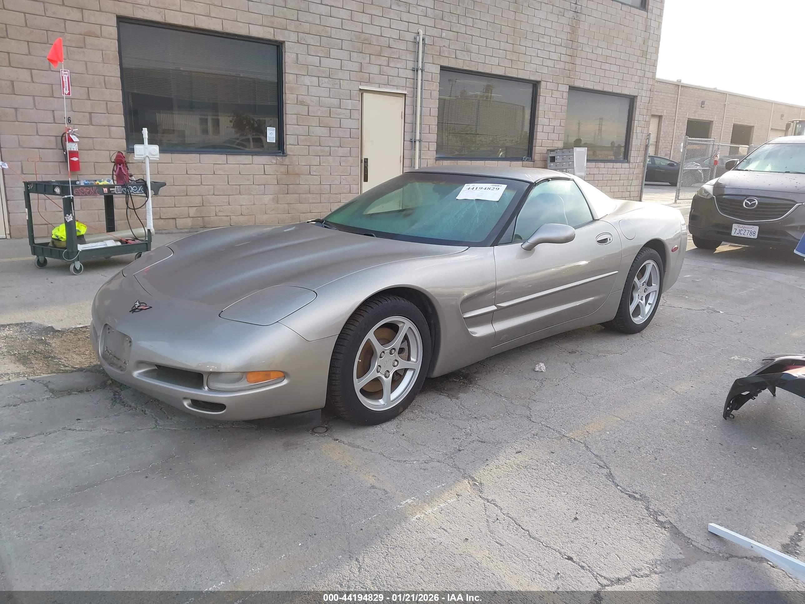 CHEVROLET CORVETTE image 2