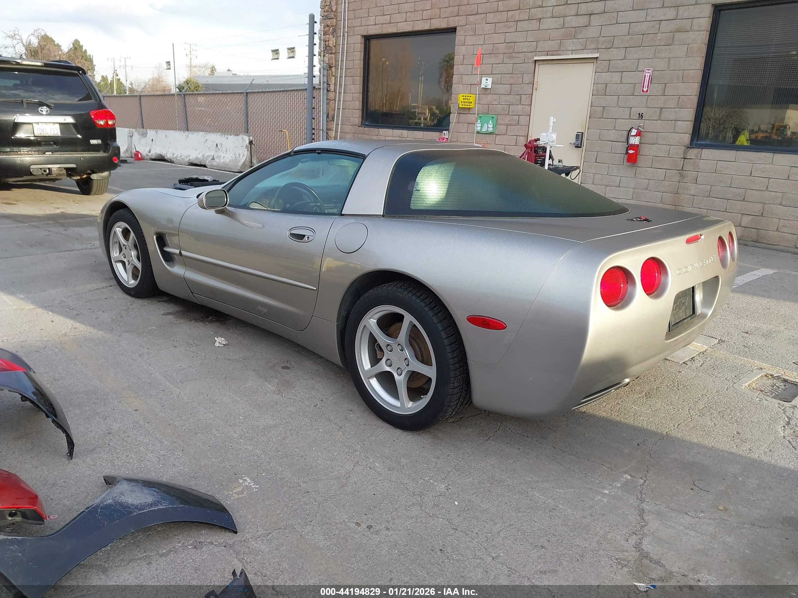CHEVROLET CORVETTE image 3