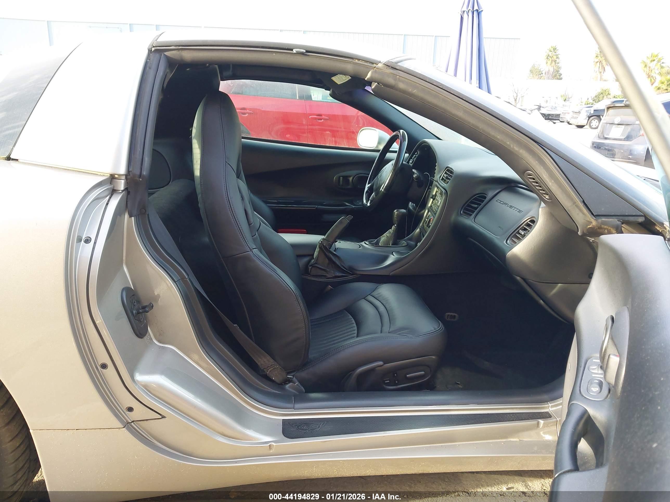 CHEVROLET CORVETTE image 5