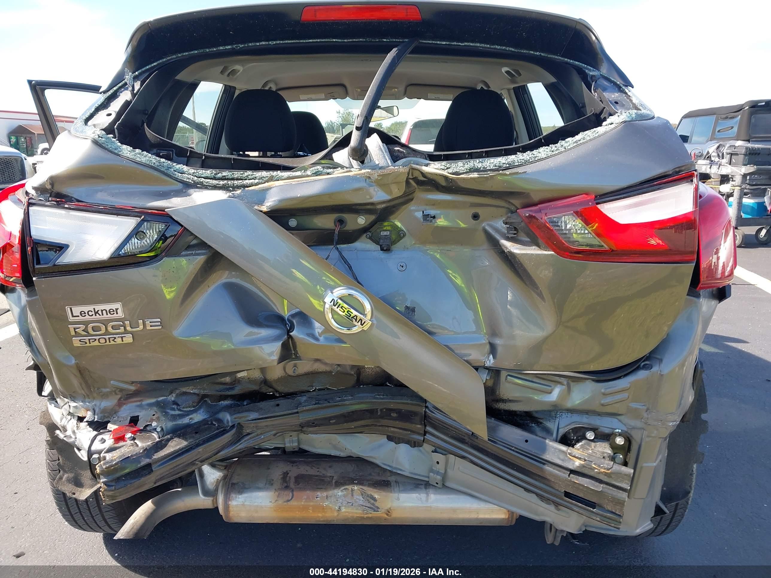 NISSAN ROGUE image 6