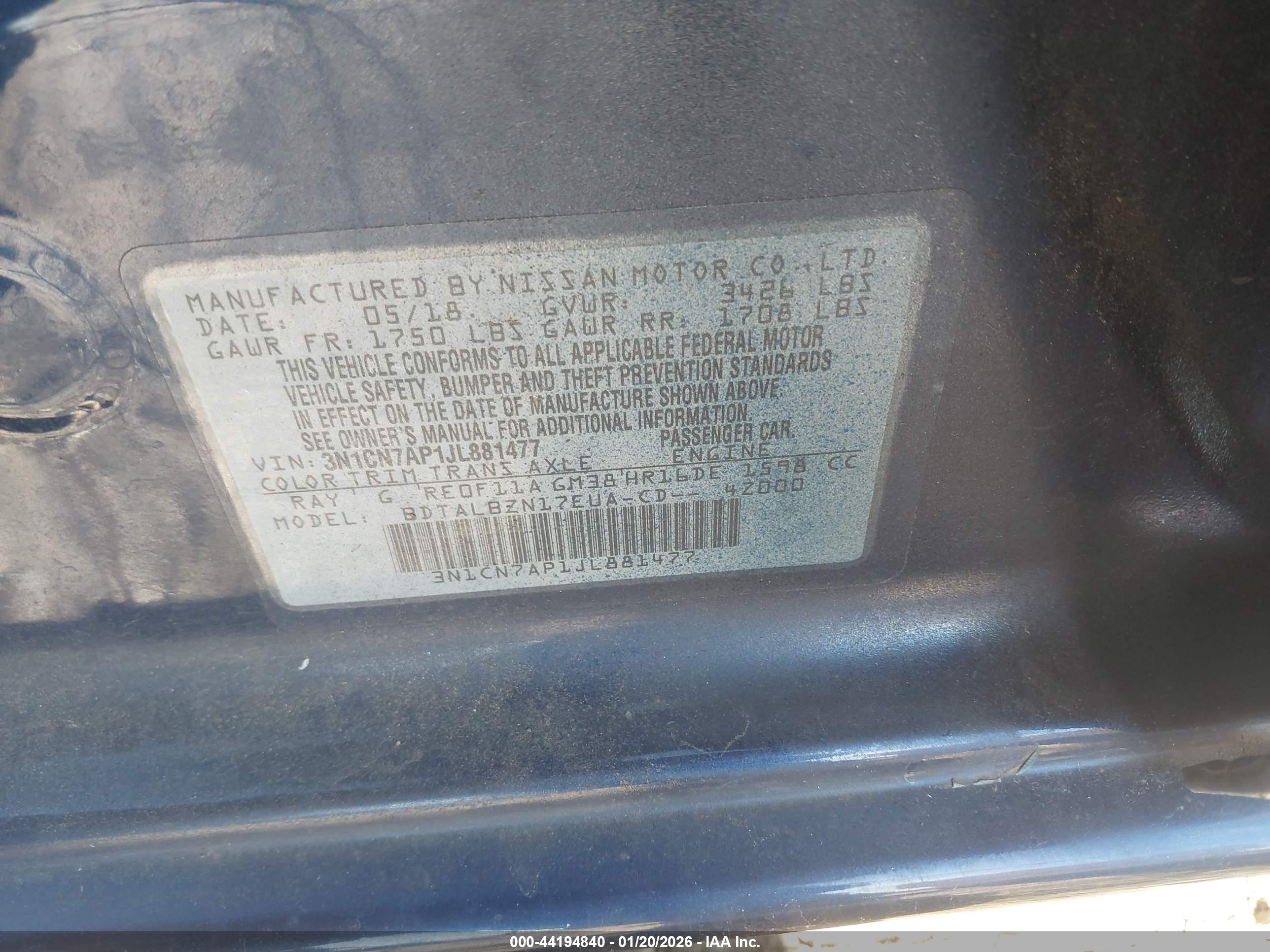 NISSAN VERSA image 9