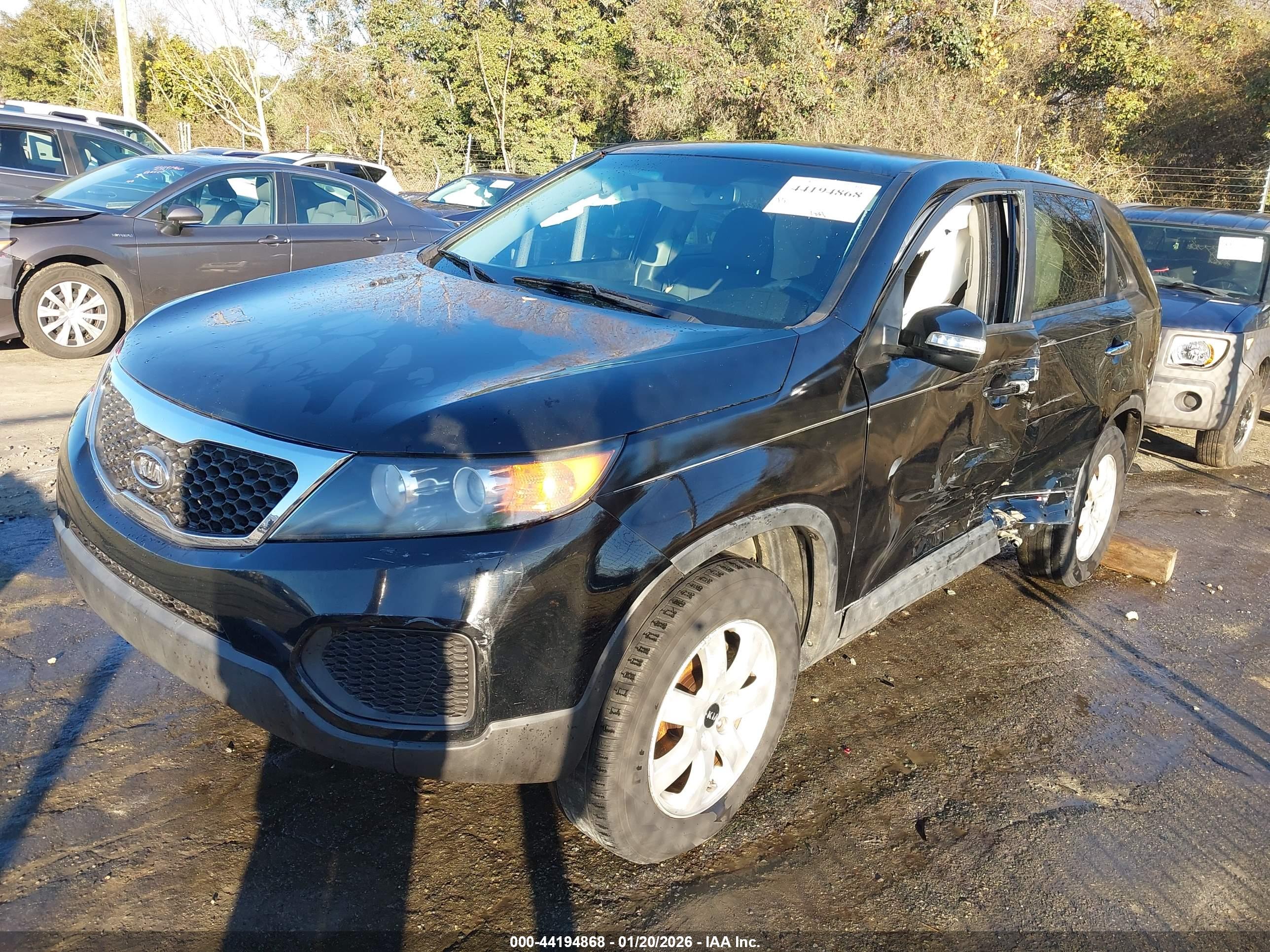 KIA SORENTO image 2