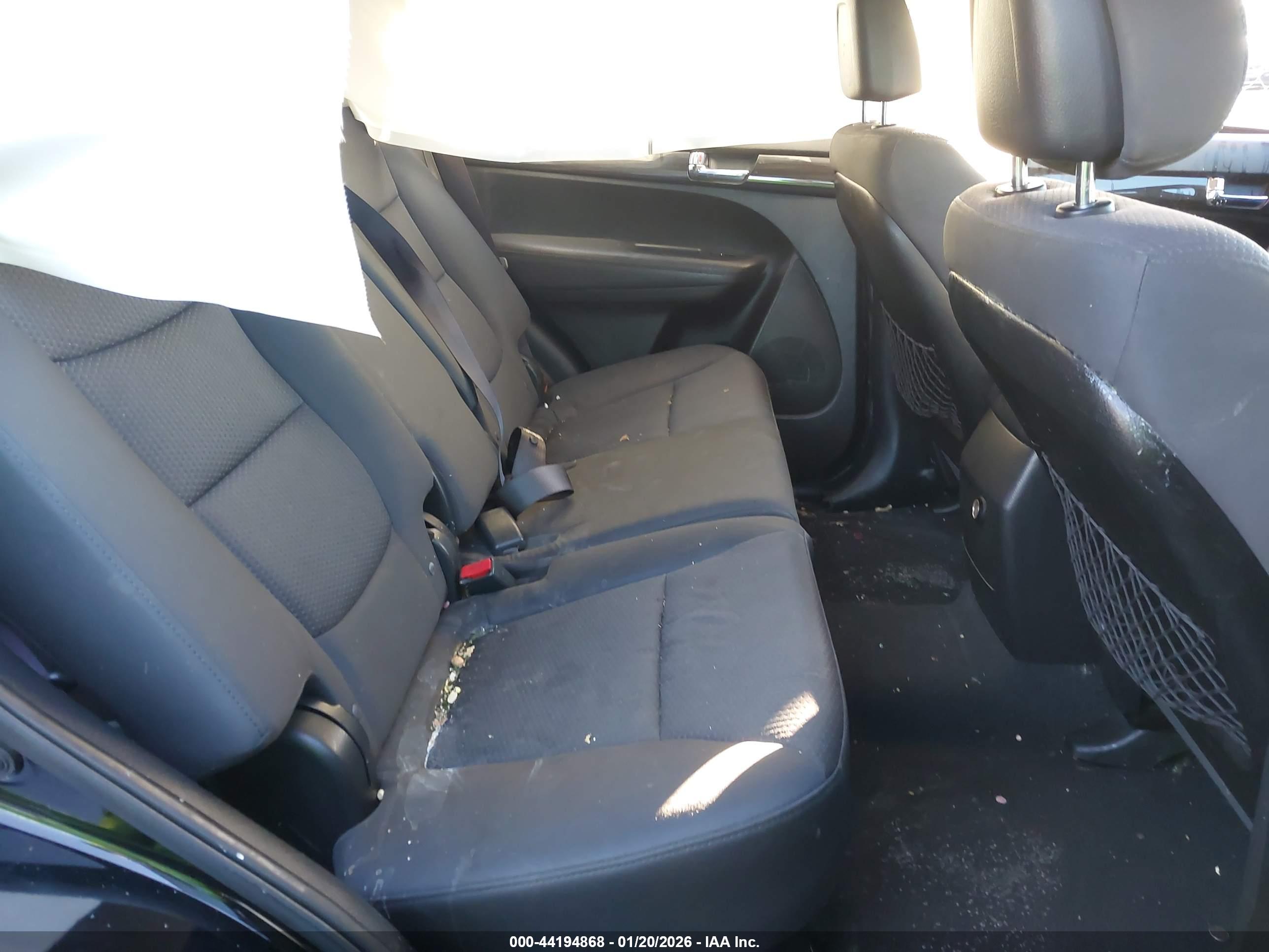 KIA SORENTO image 8