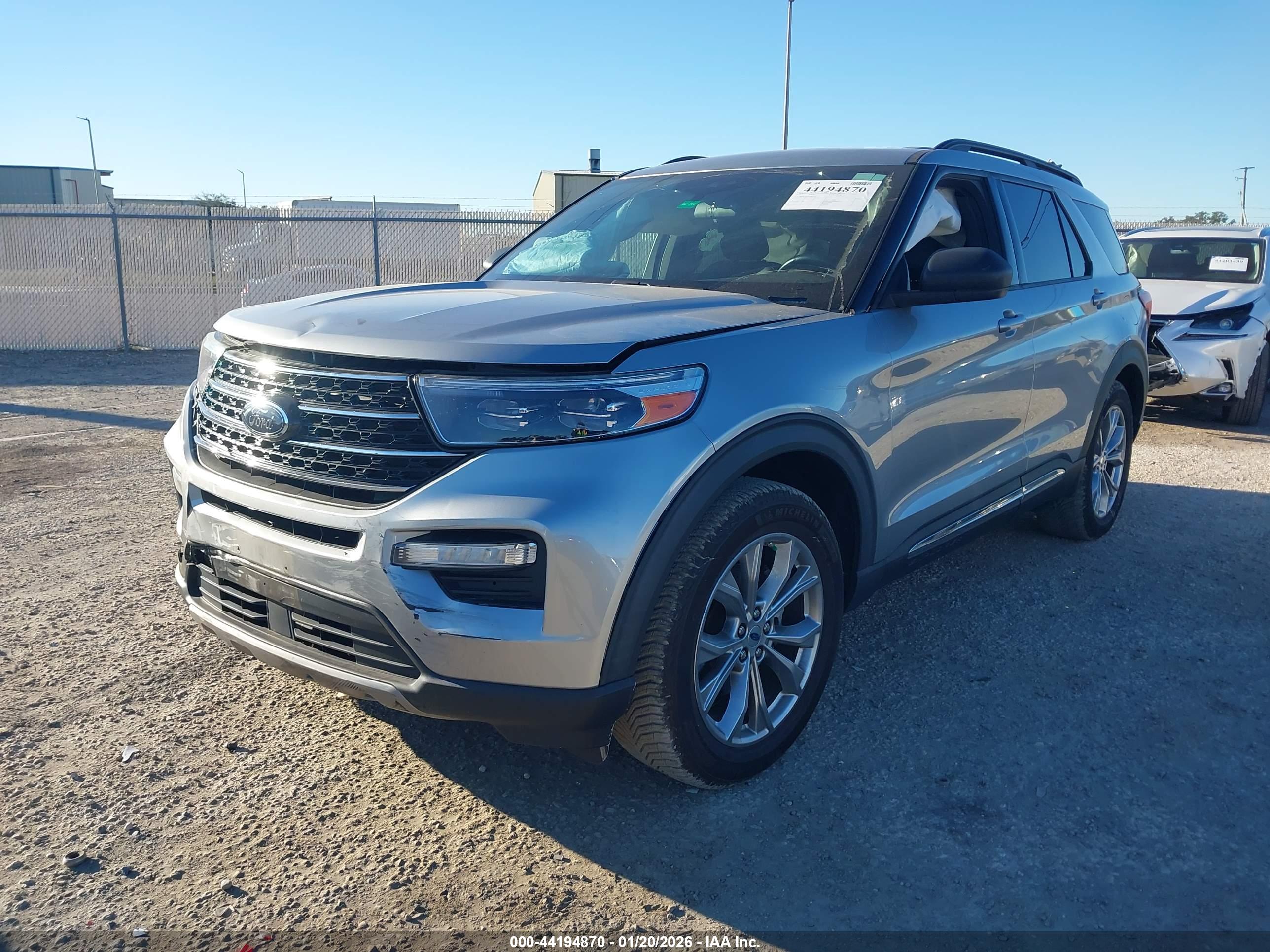 FORD EXPLORER image 2