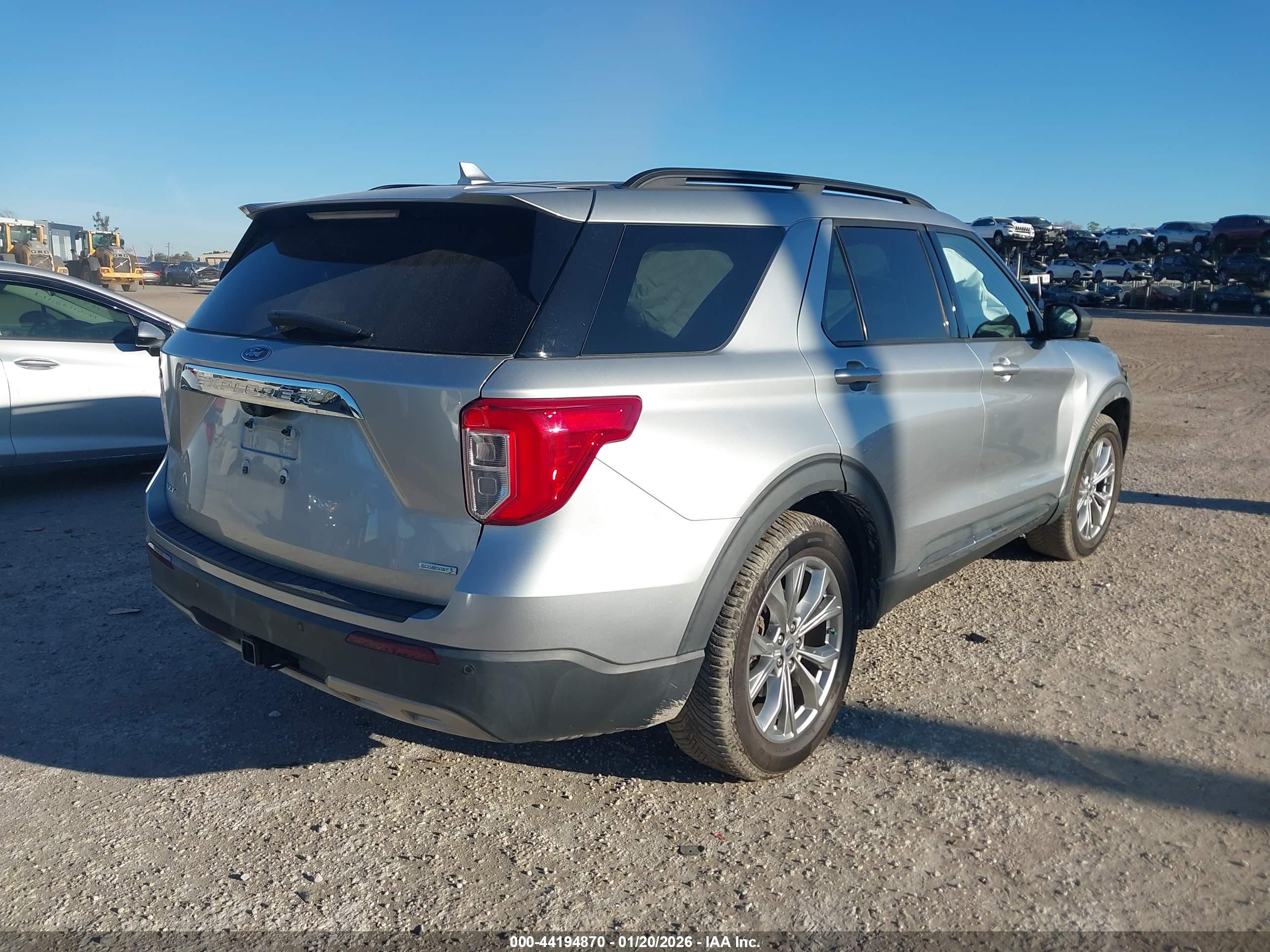 FORD EXPLORER image 4