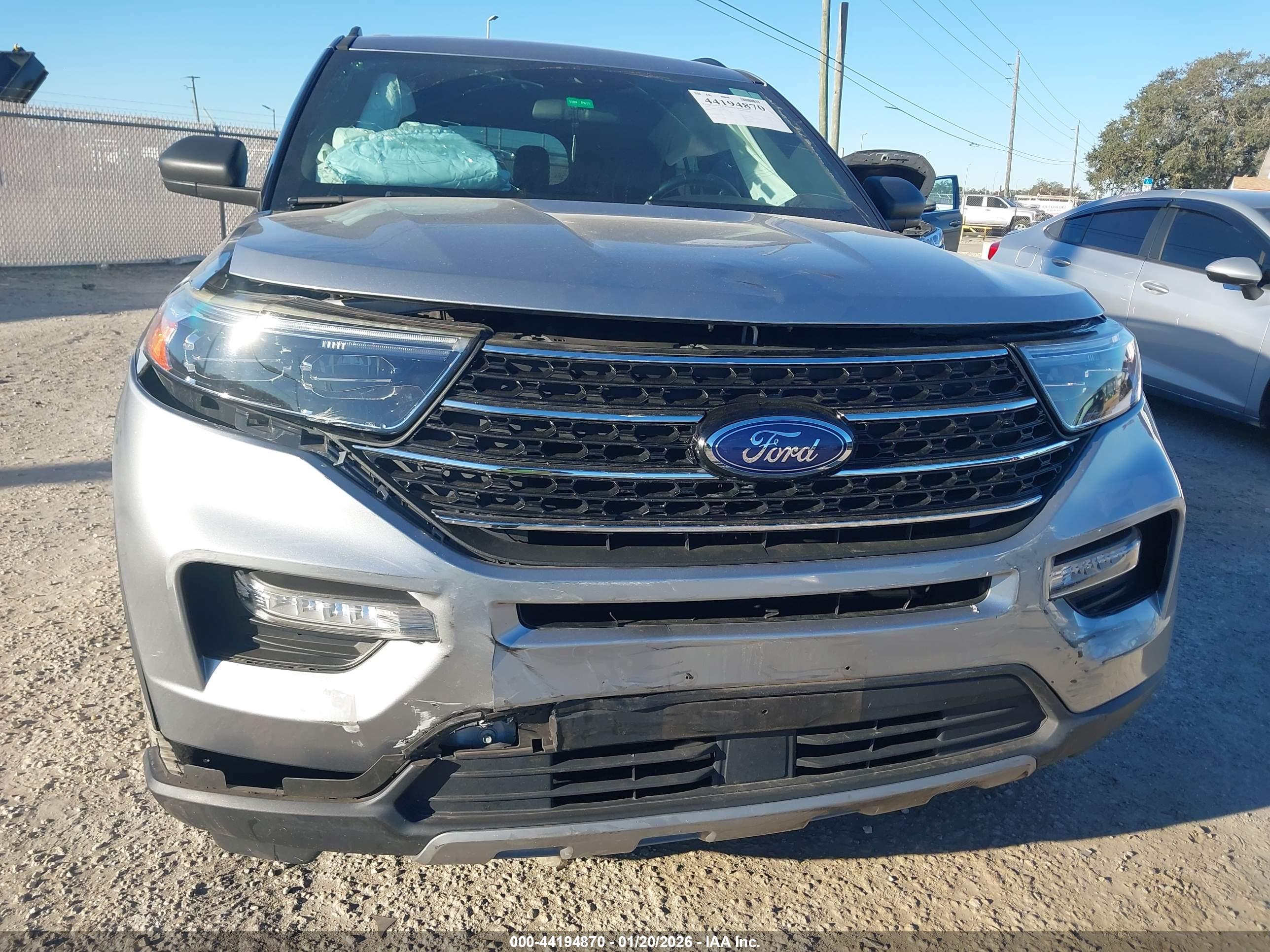 FORD EXPLORER image 6