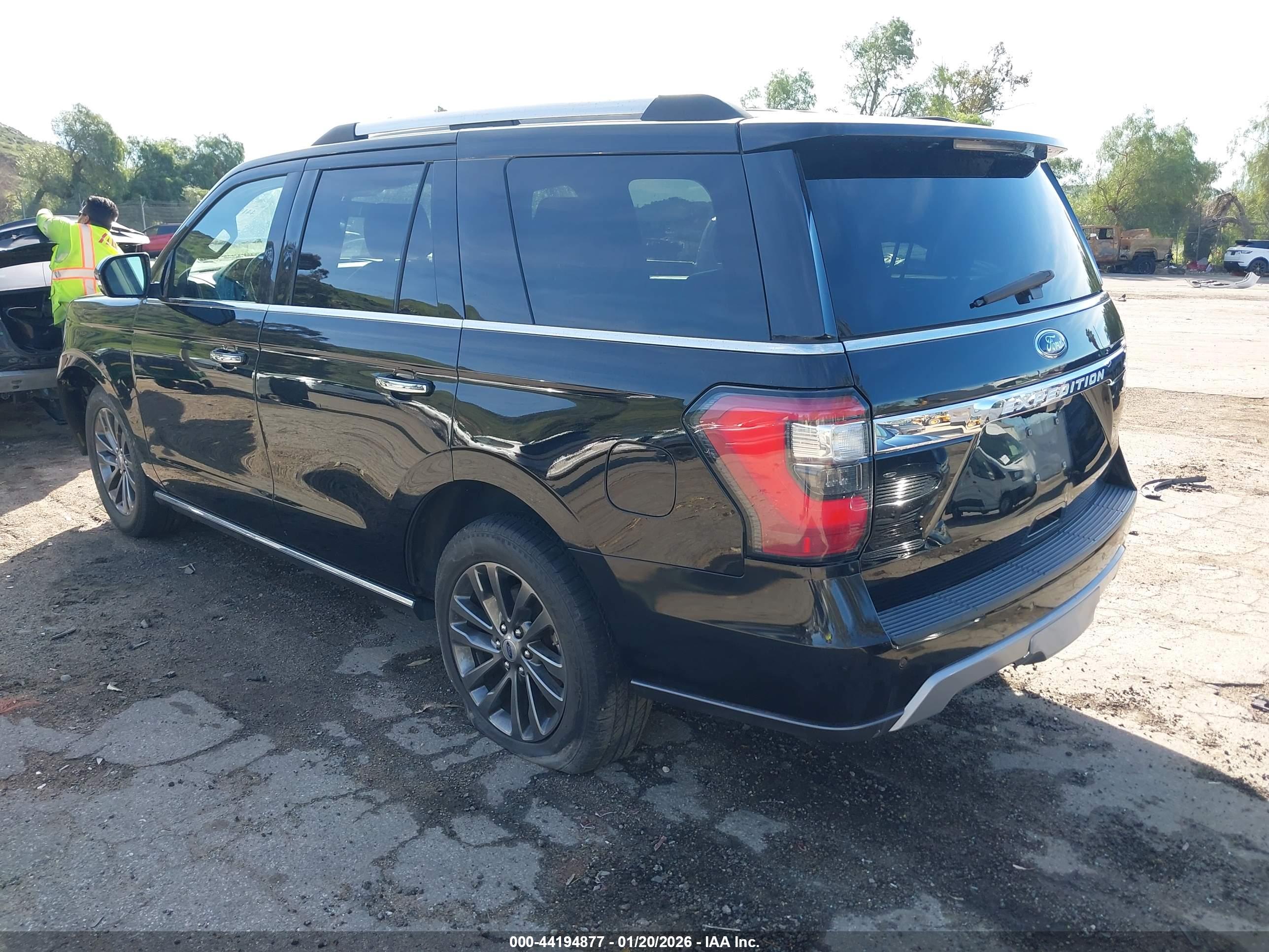 FORD EXPEDITION image 3