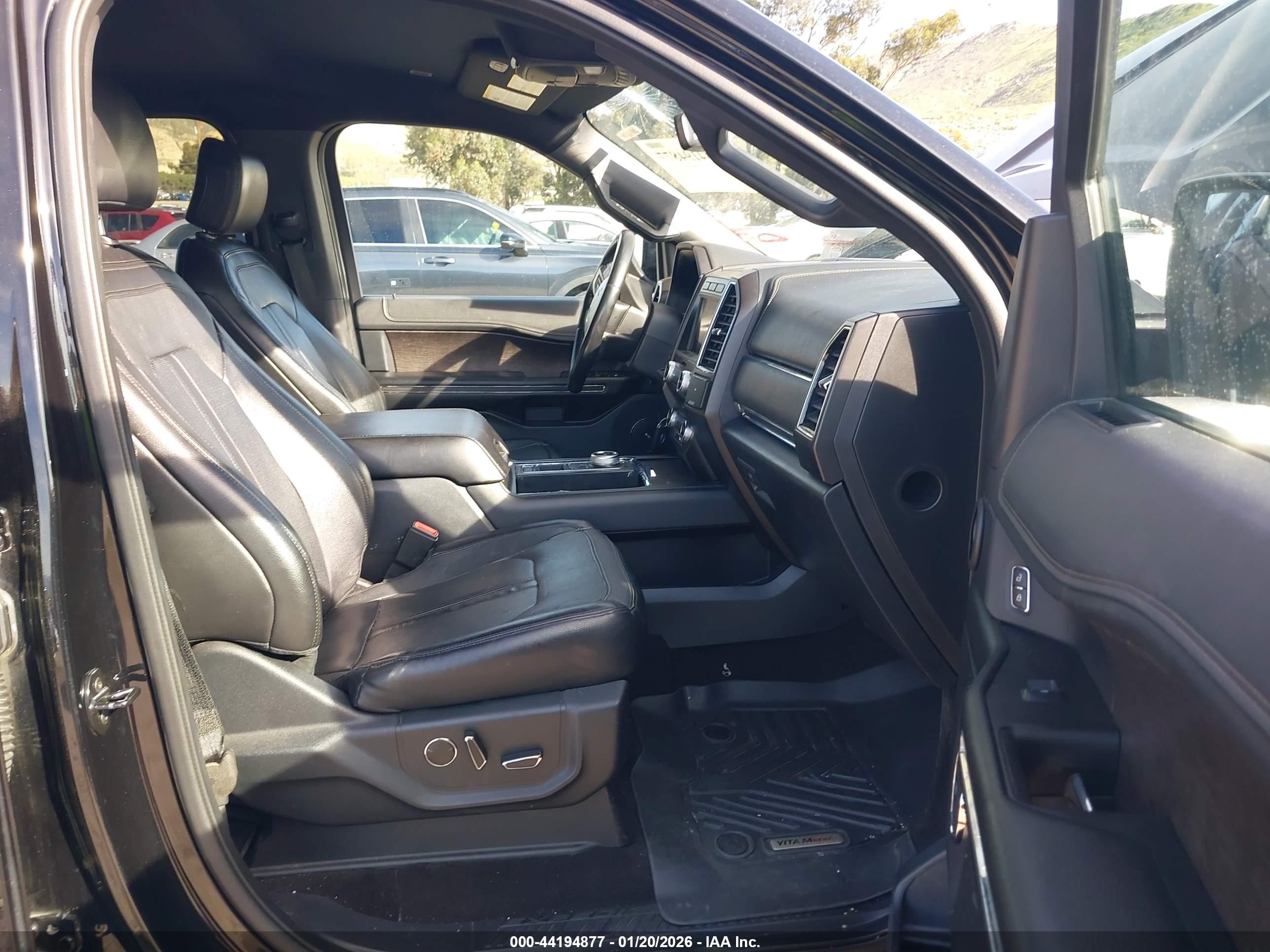 FORD EXPEDITION image 5