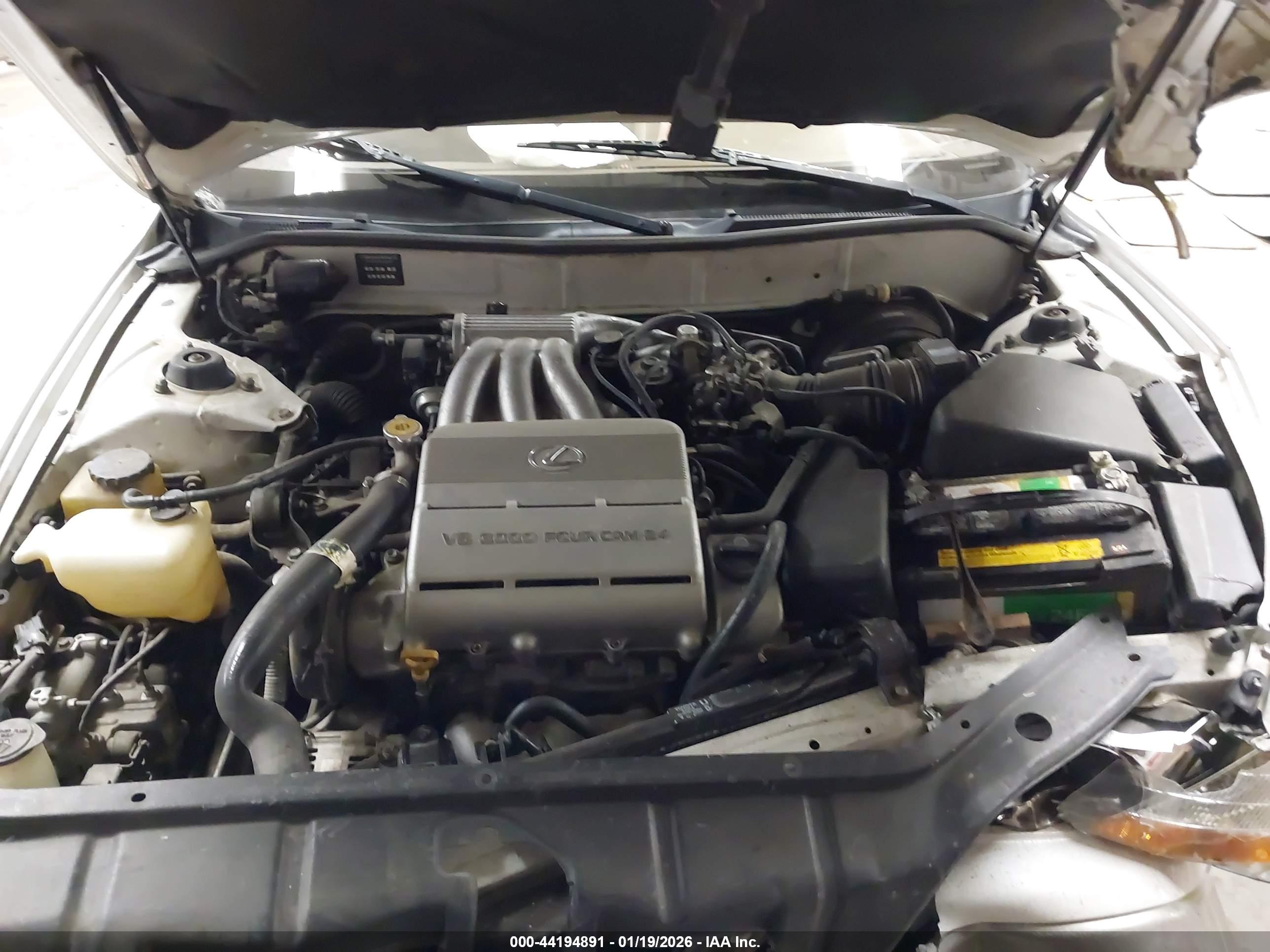 LEXUS ES image 10