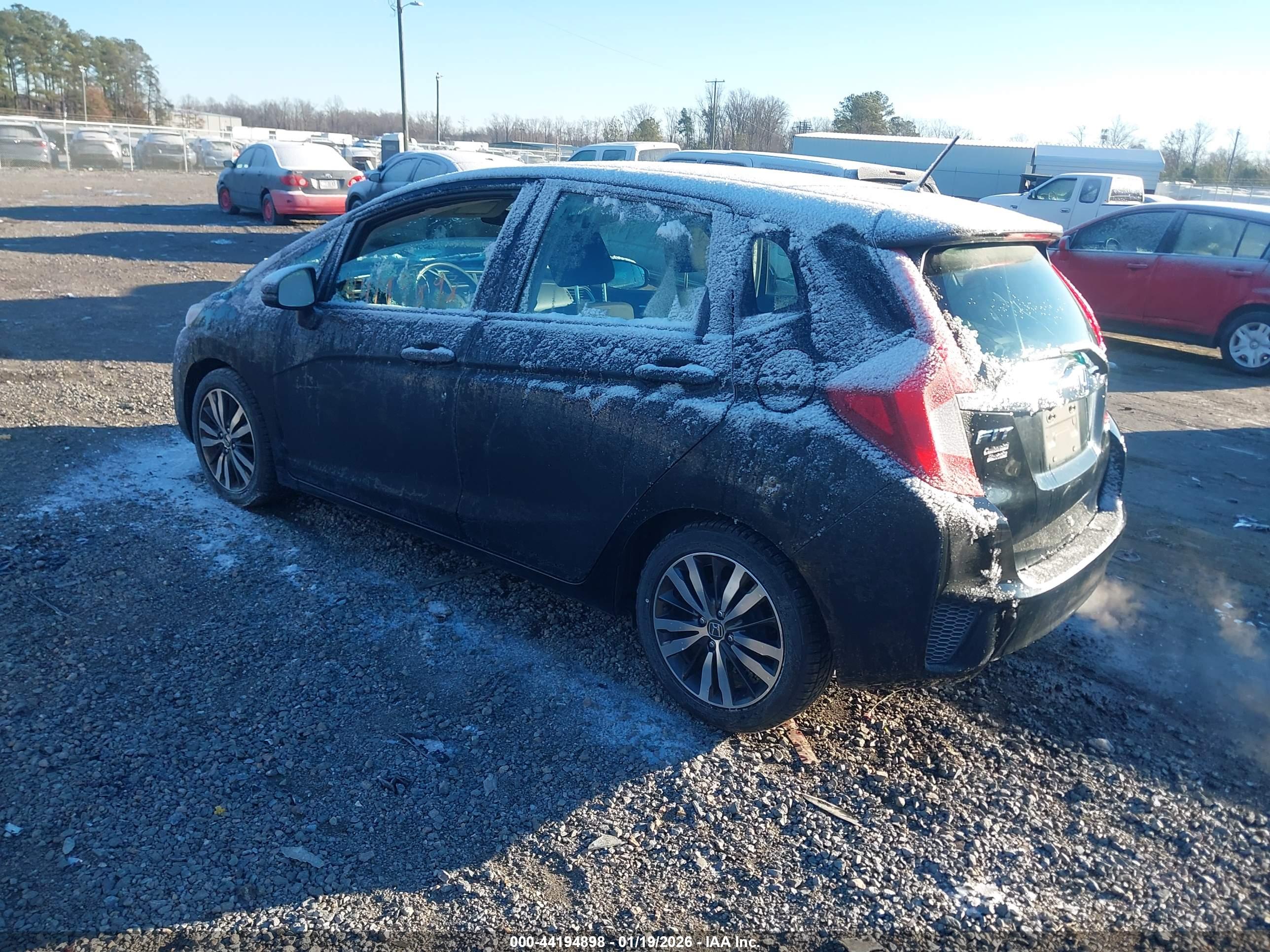 HONDA FIT image 3